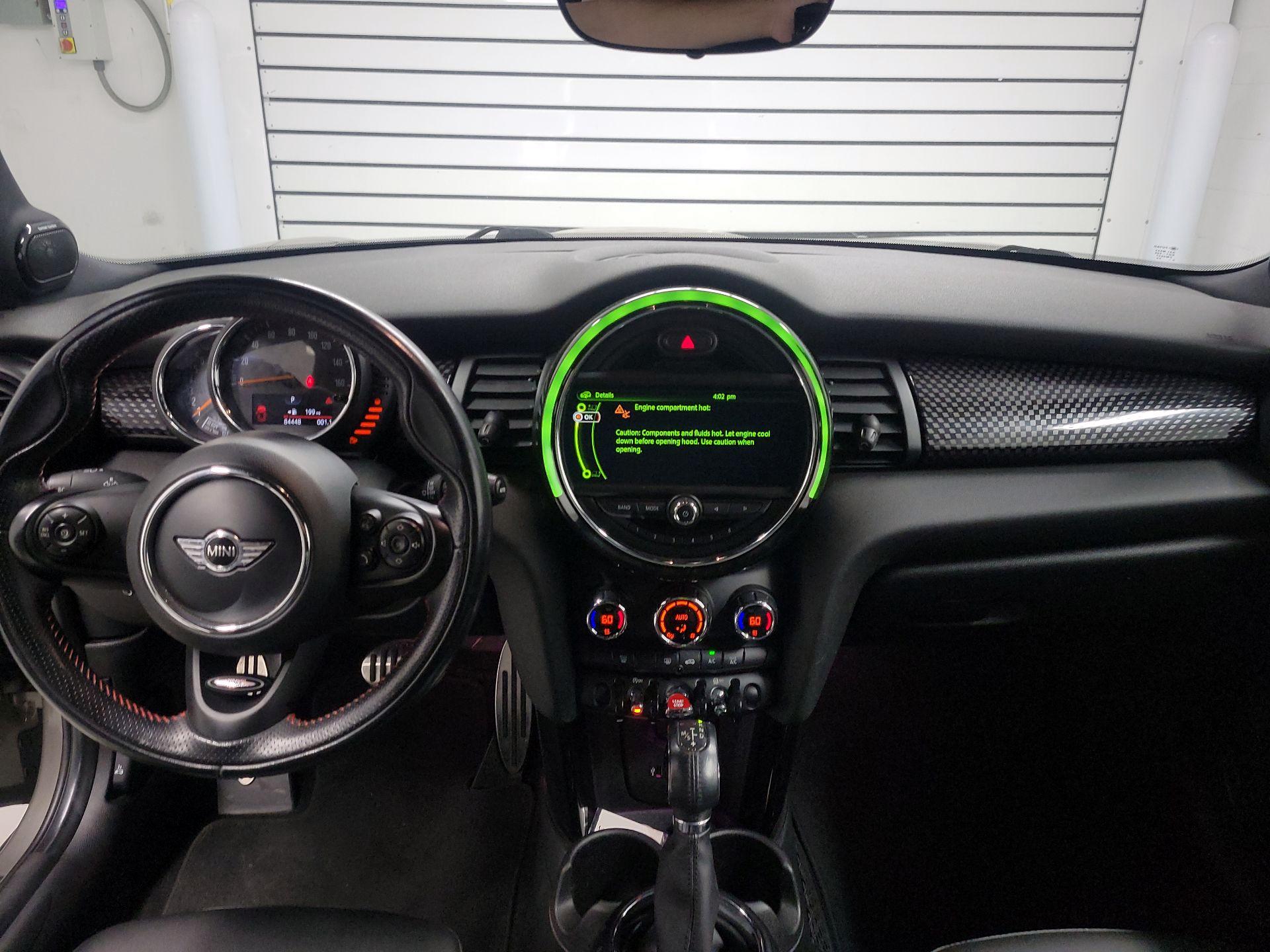 Thumbnail: 2017 MINI Cooper Hardtop - 9