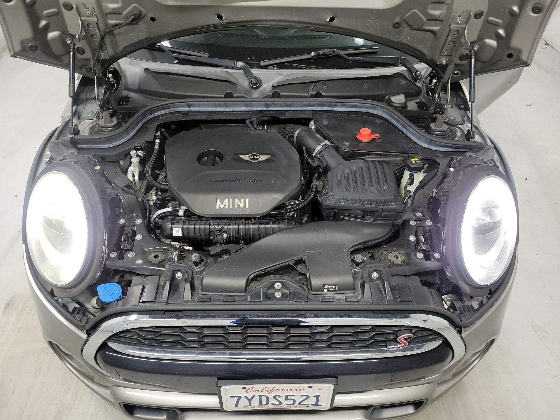 Thumbnail: 2017 MINI Cooper Hardtop - 17