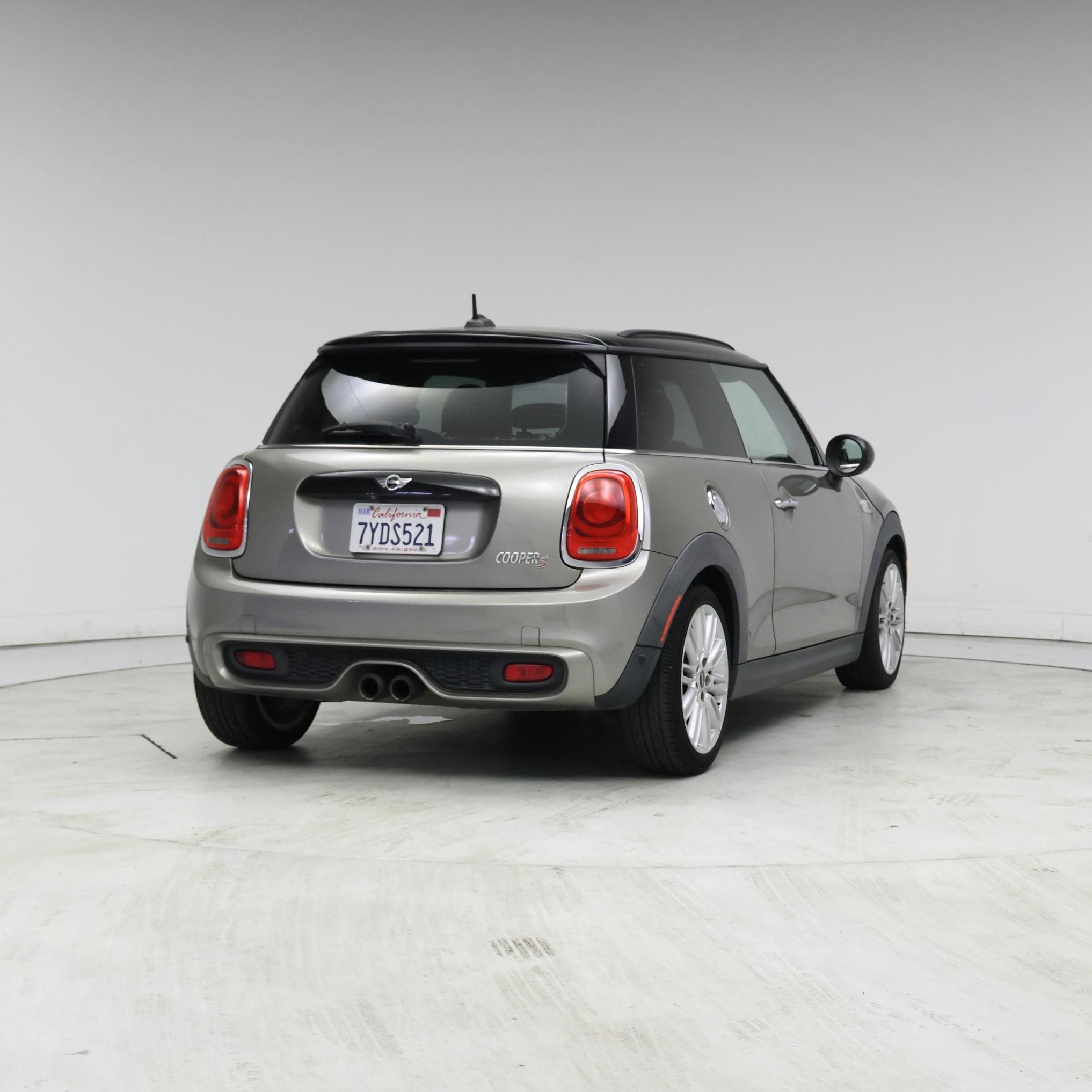Thumbnail: 2017 MINI Cooper Hardtop - 8