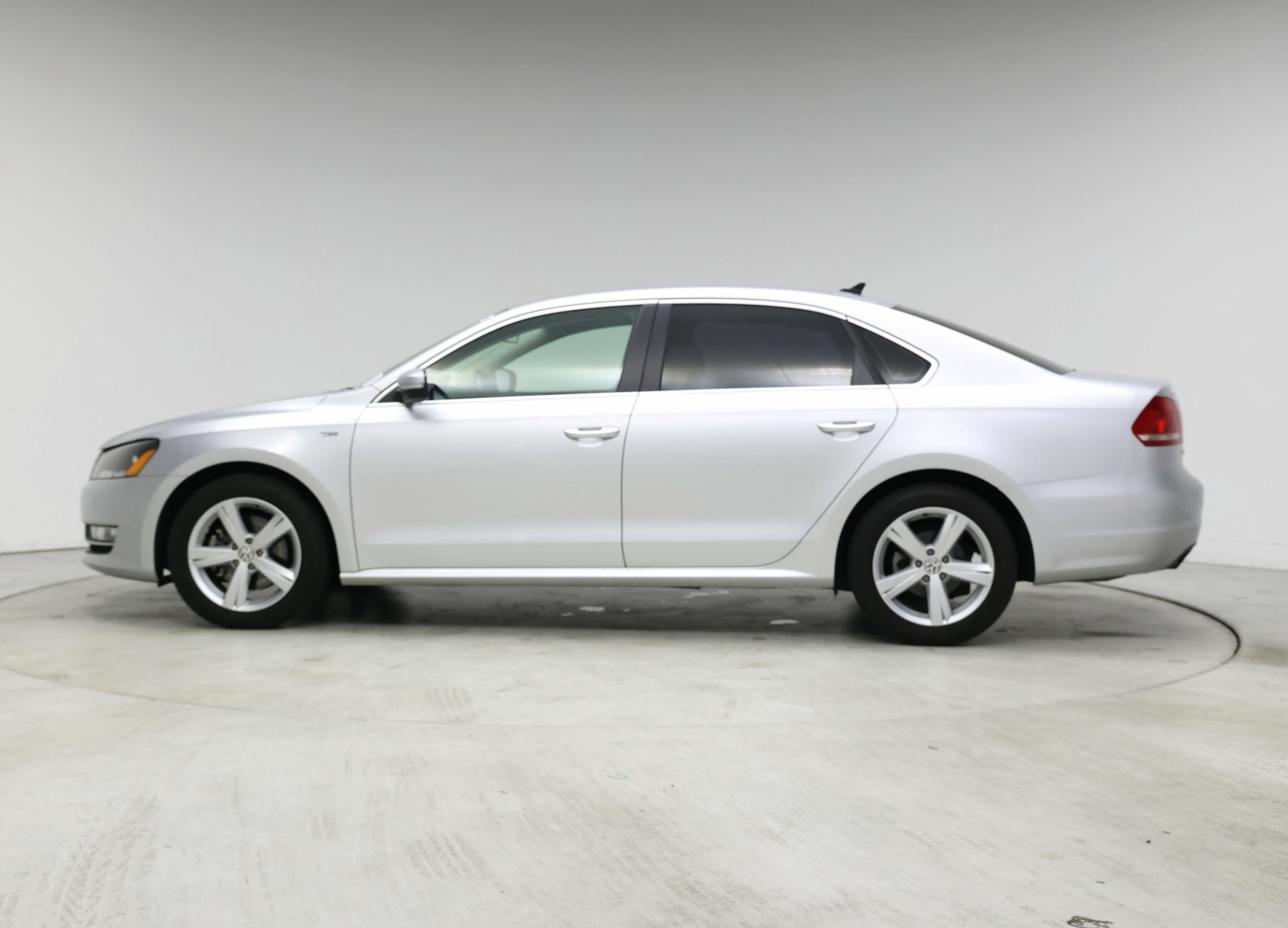 Thumbnail: 2015 Volkswagen Passat - 3