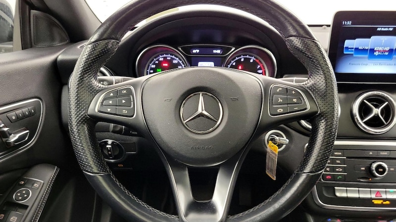 2019 Mercedes-Benz CLA 250 10