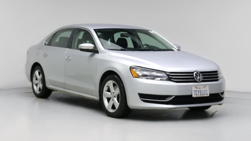 2014 Volkswagen Passat SE Hero Image