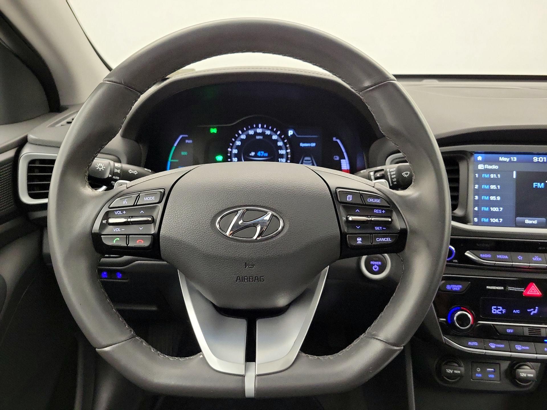 Thumbnail: 2019 Hyundai Ioniq - 10