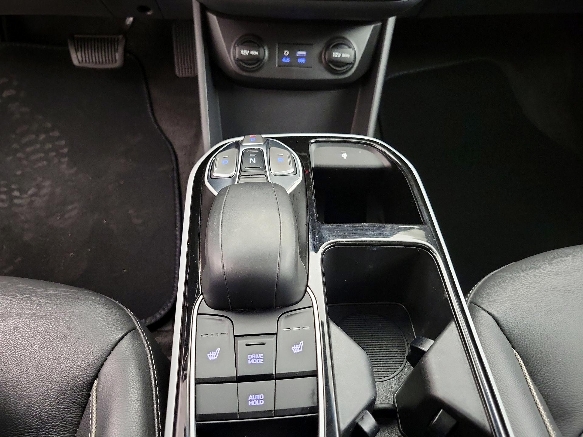 Thumbnail: 2019 Hyundai Ioniq - 18