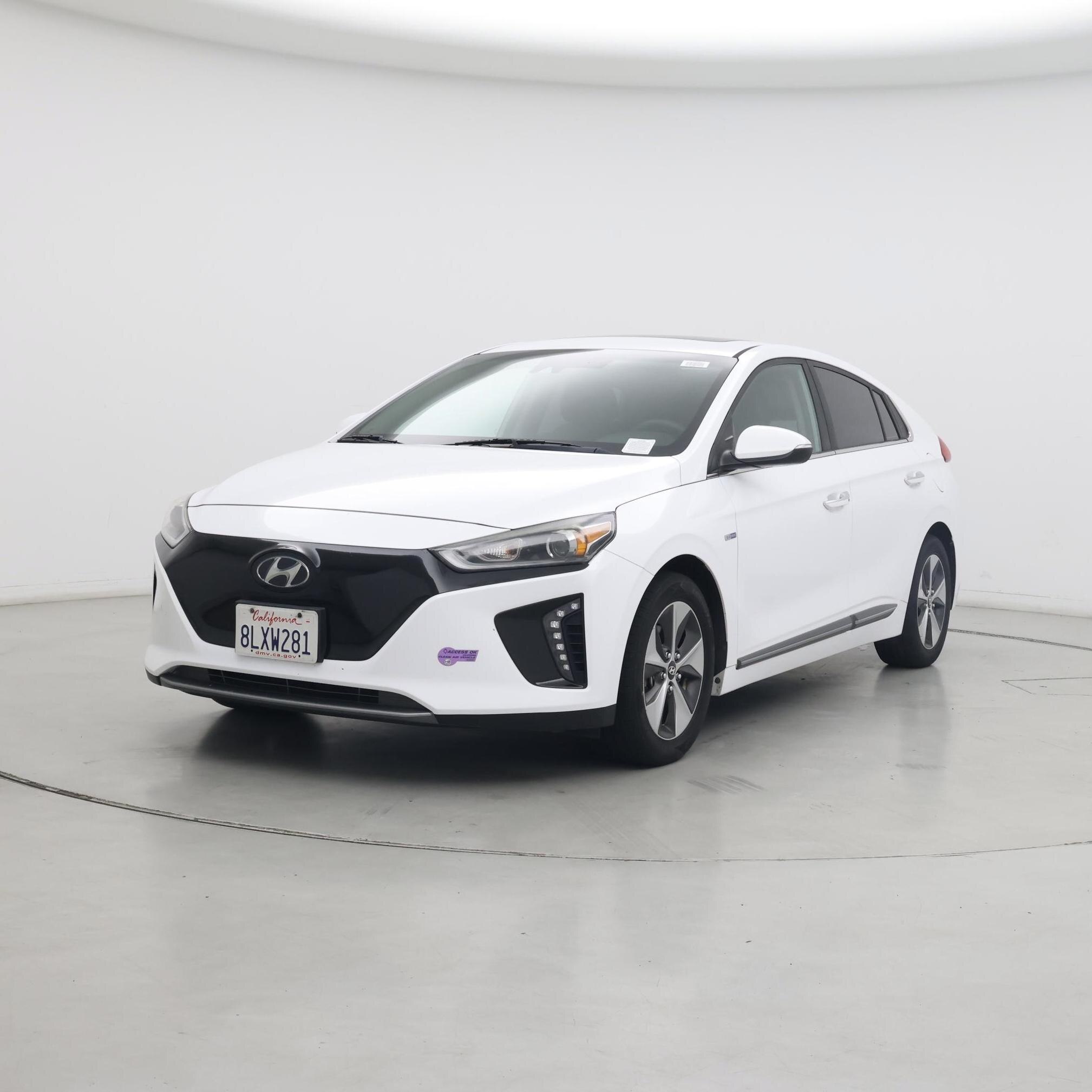 Thumbnail: 2019 Hyundai Ioniq - 4