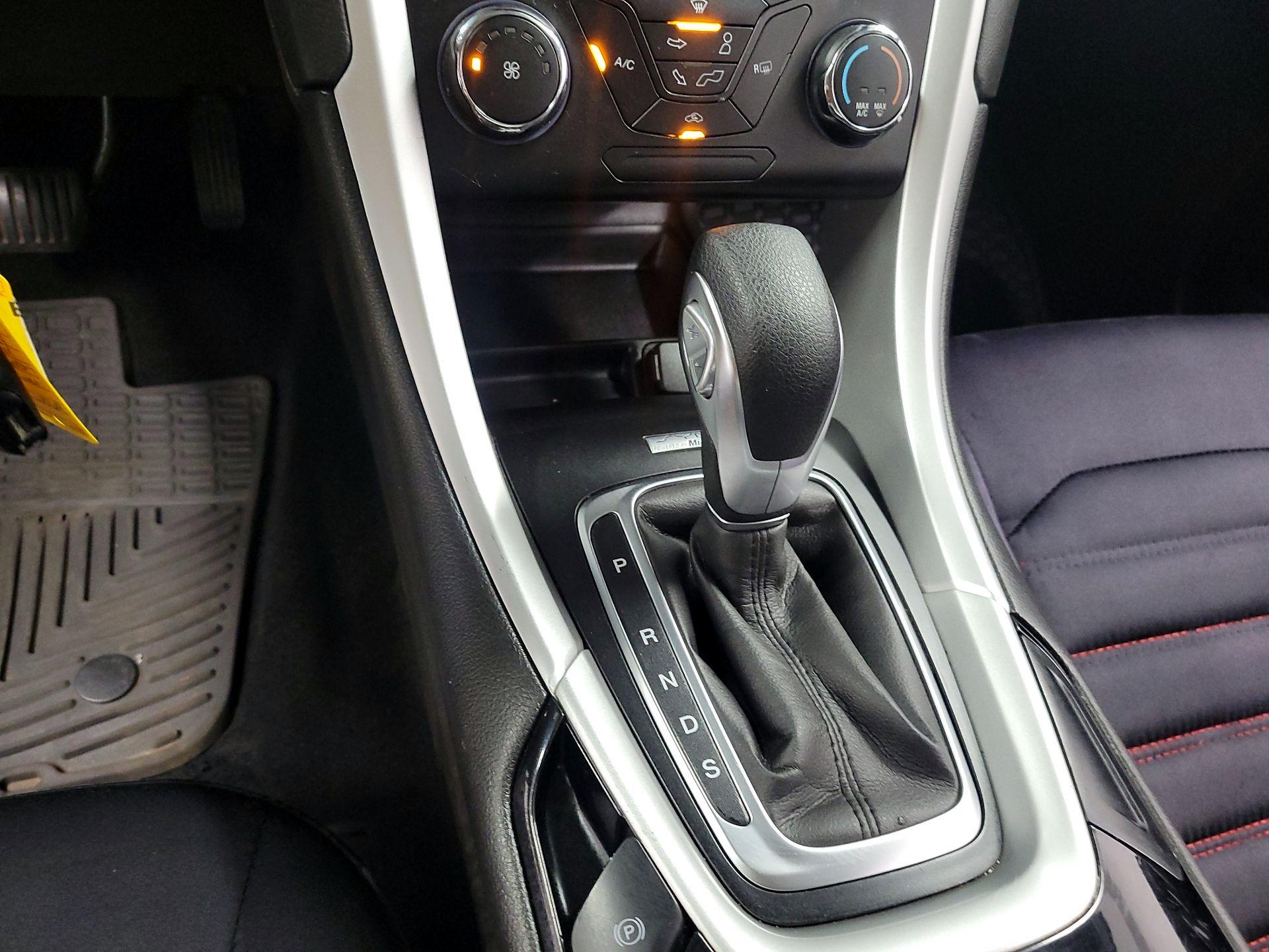Thumbnail: 2014 Ford Fusion - 16