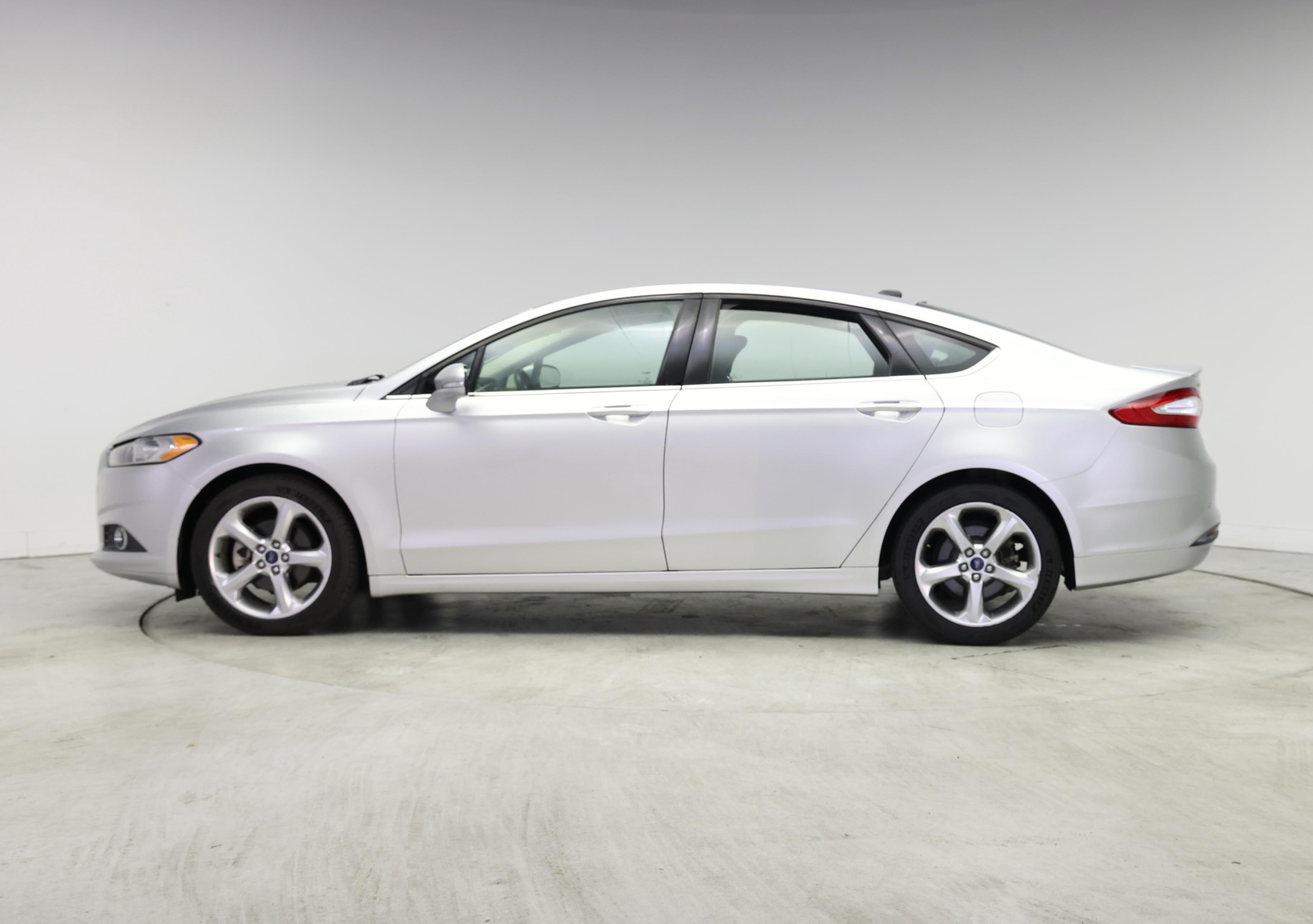 Thumbnail: 2014 Ford Fusion - 3