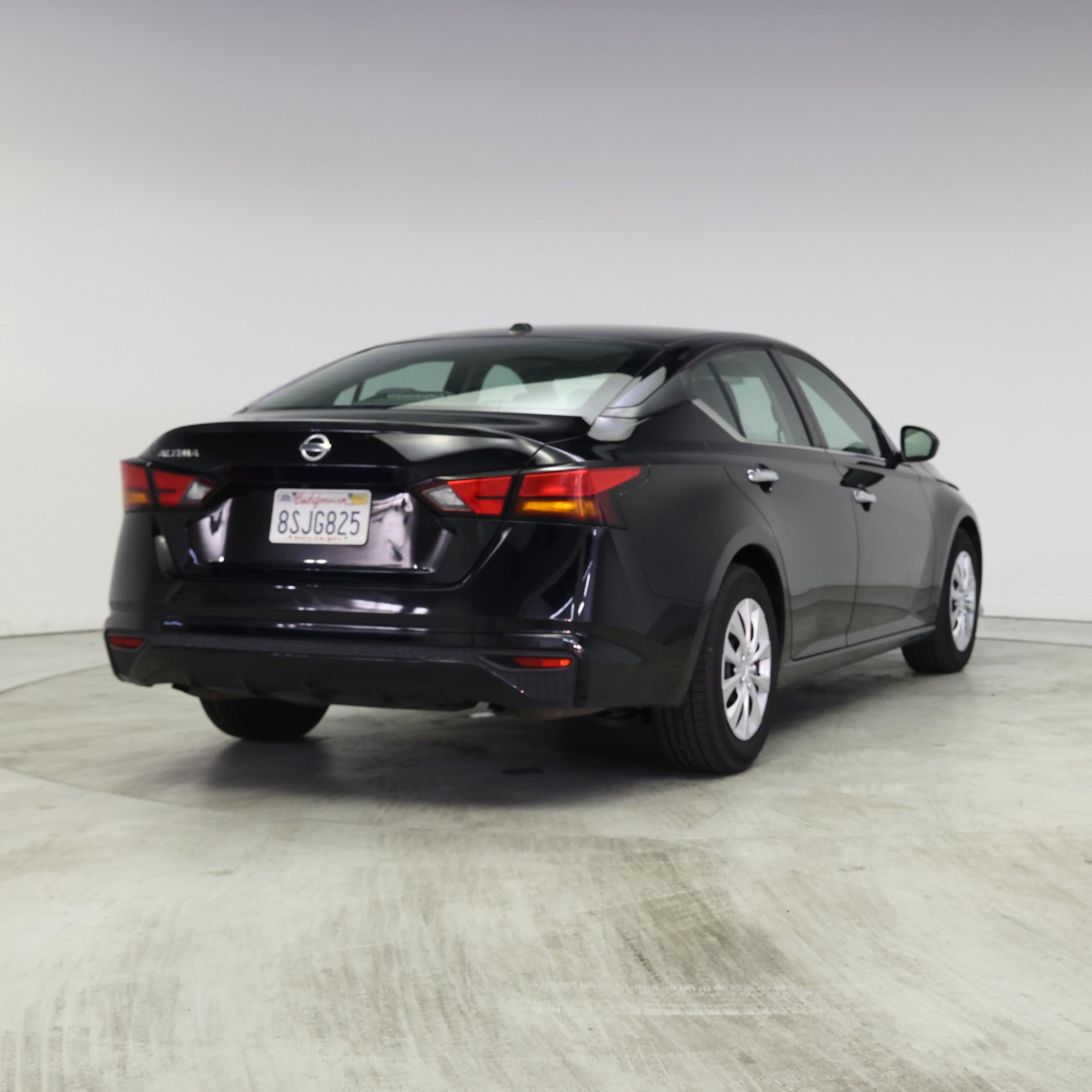 Thumbnail: 2020 Nissan Altima - 8