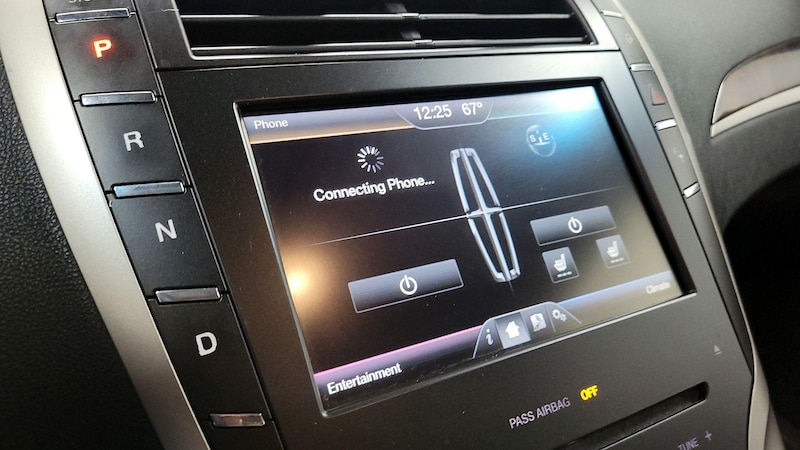 2015 Lincoln MKZ  15