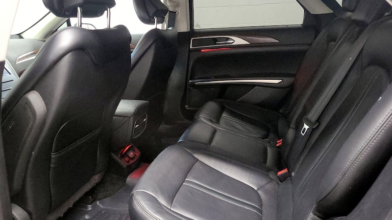 2015 Lincoln MKZ  18