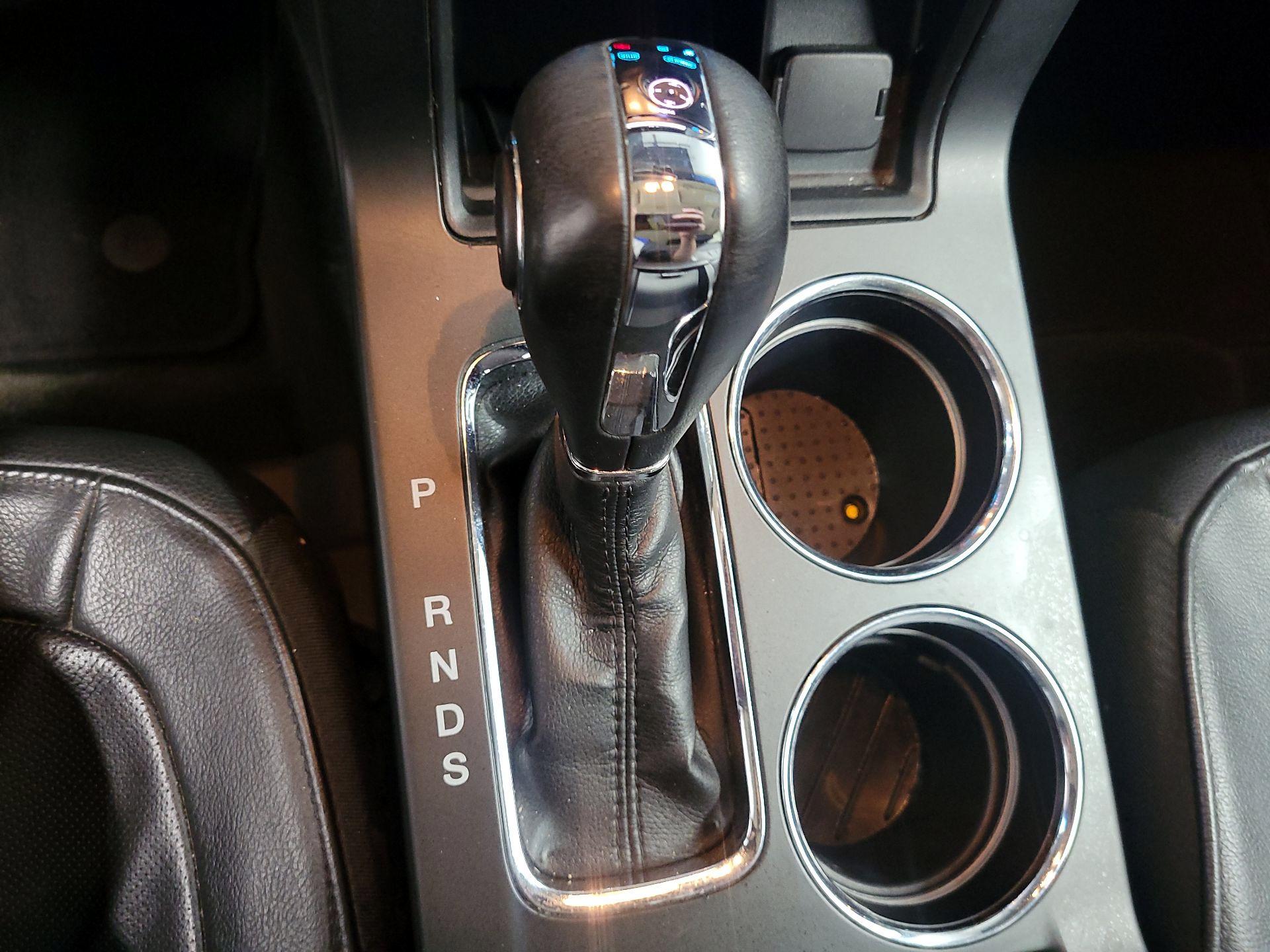 Thumbnail: 2016 Ford Flex - 16