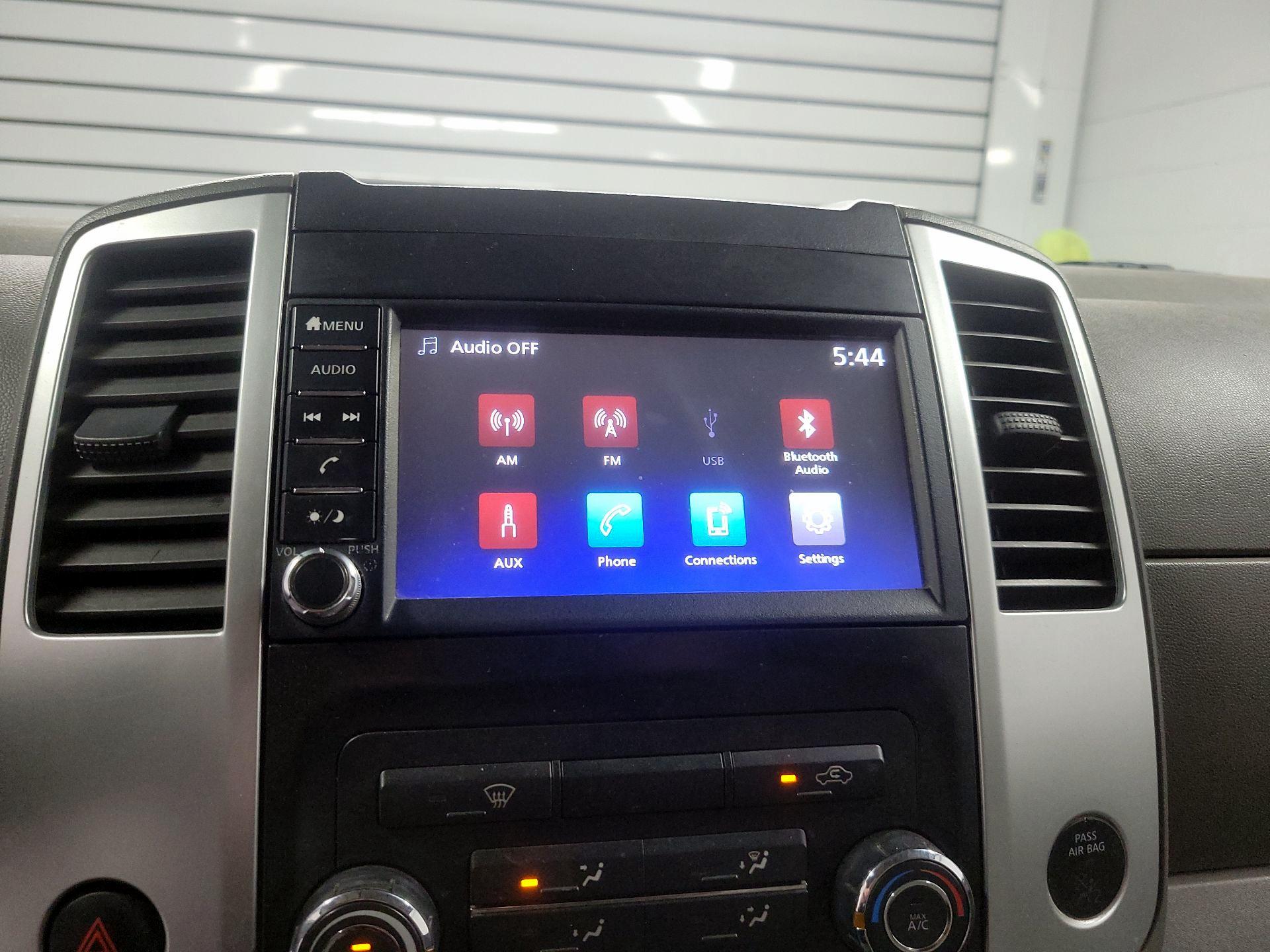 Thumbnail: 2019 Nissan Frontier - 14