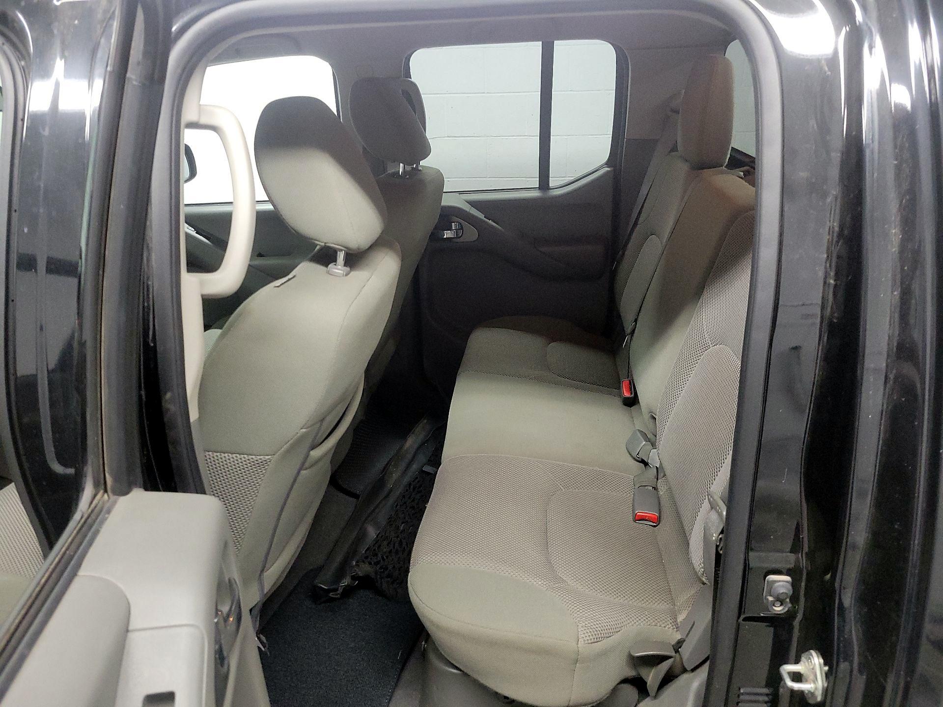 Thumbnail: 2019 Nissan Frontier - 17