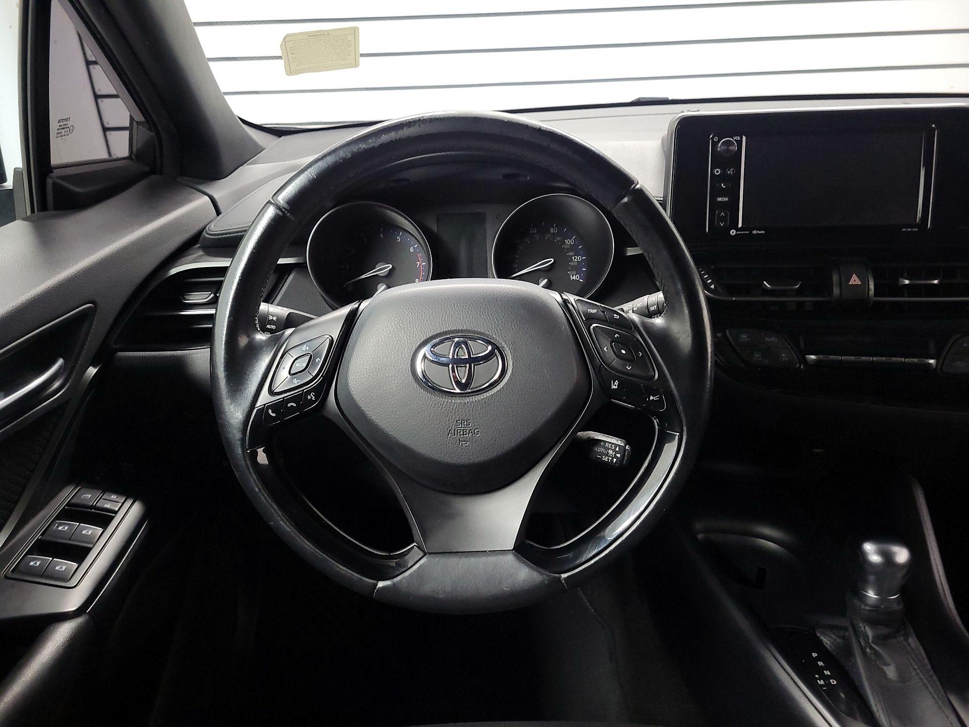 Thumbnail: 2018 Toyota C-HR - 10