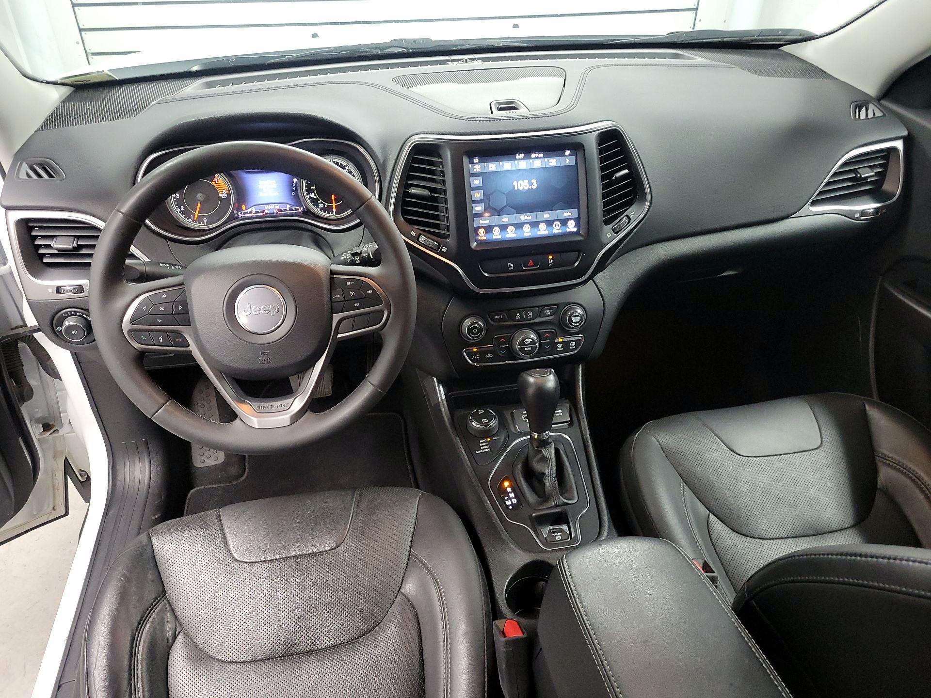 Thumbnail: 2021 Jeep Cherokee - 9