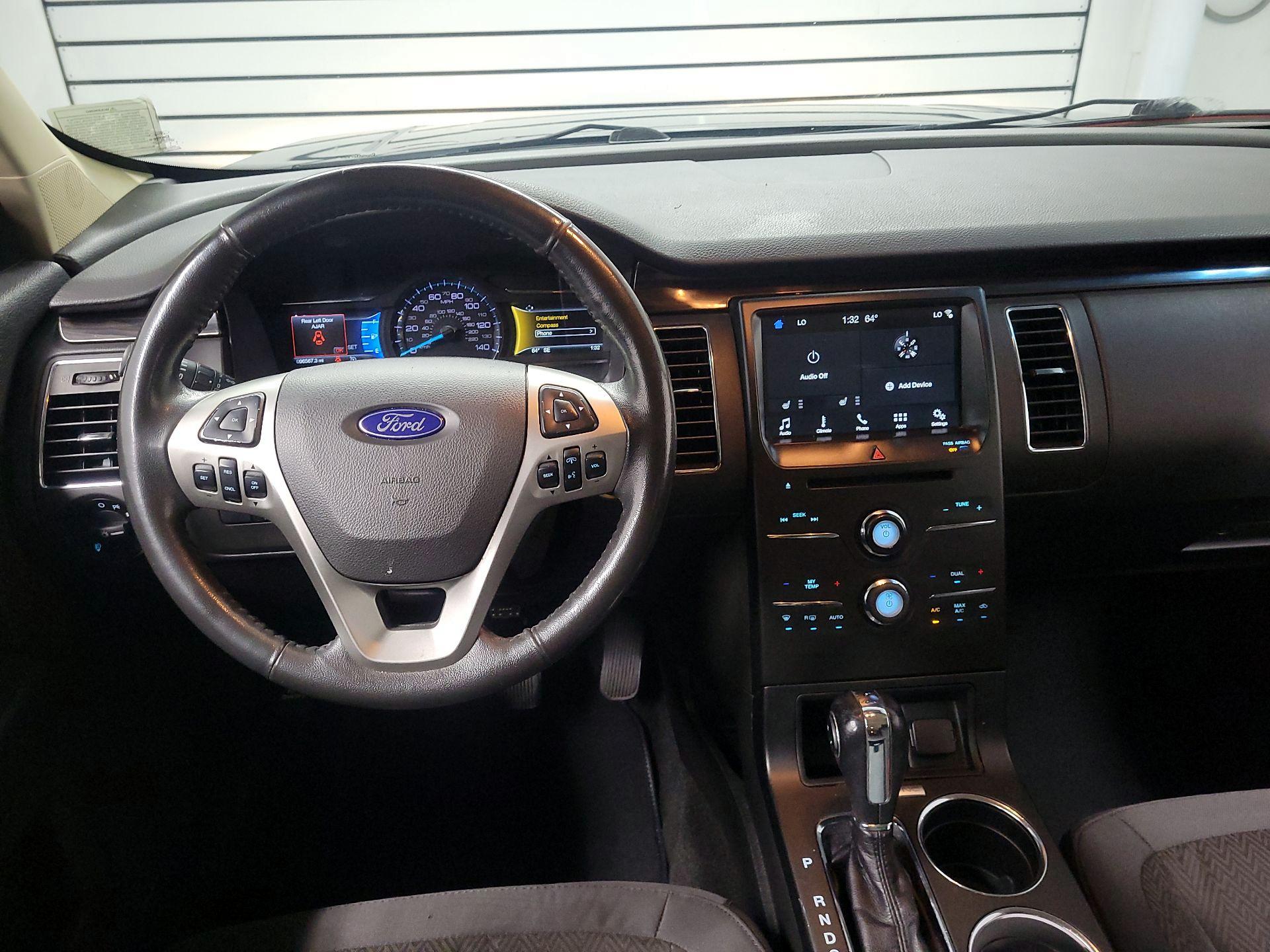 Thumbnail: 2019 Ford Flex - 9