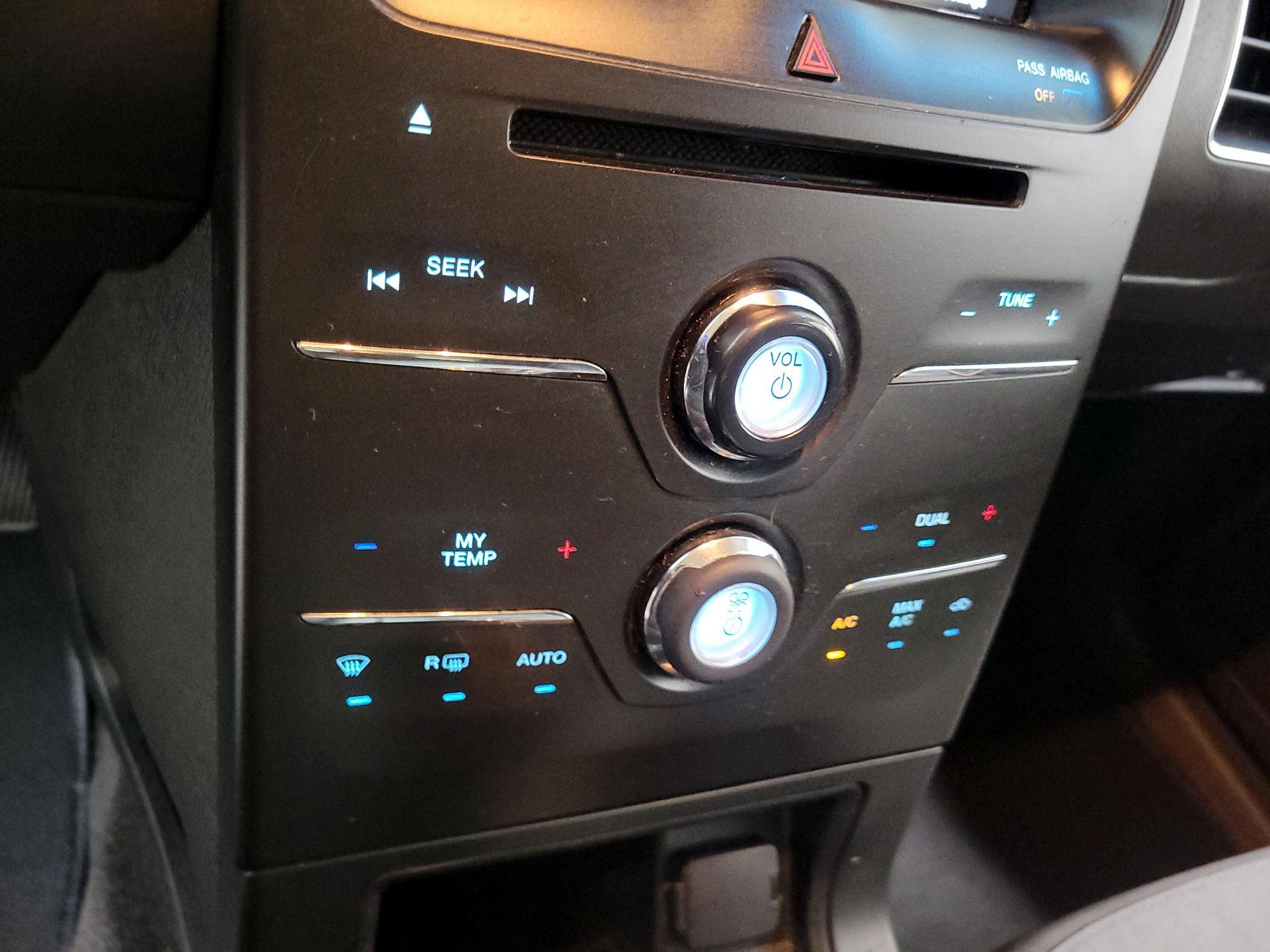 Thumbnail: 2019 Ford Flex - 14