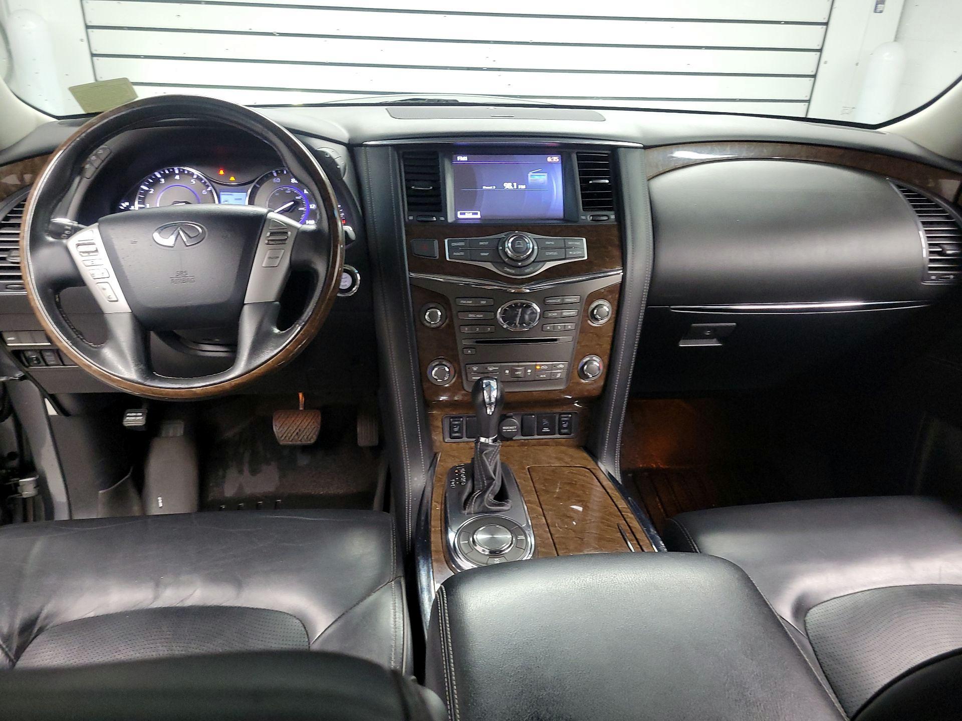 Thumbnail: 2017 INFINITI QX80 - 9