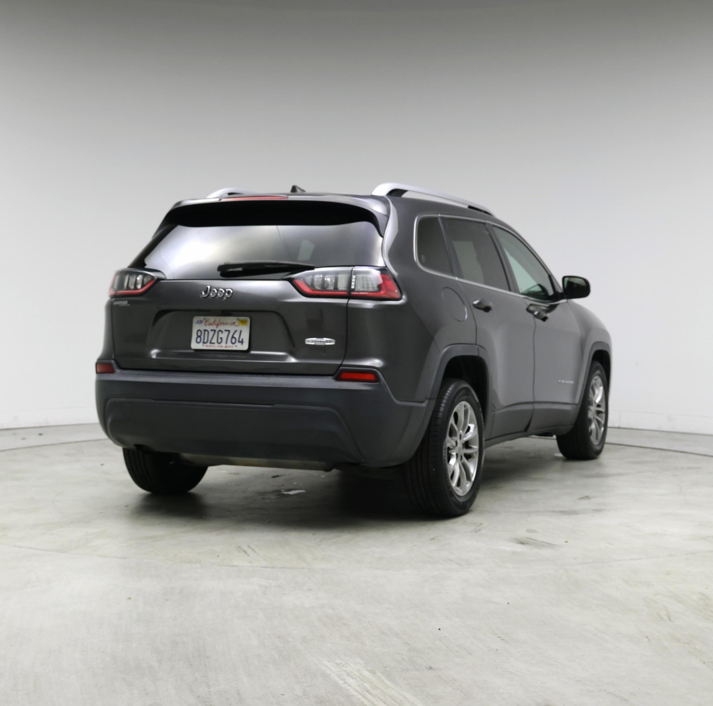 Thumbnail: 2019 Jeep Cherokee - 8