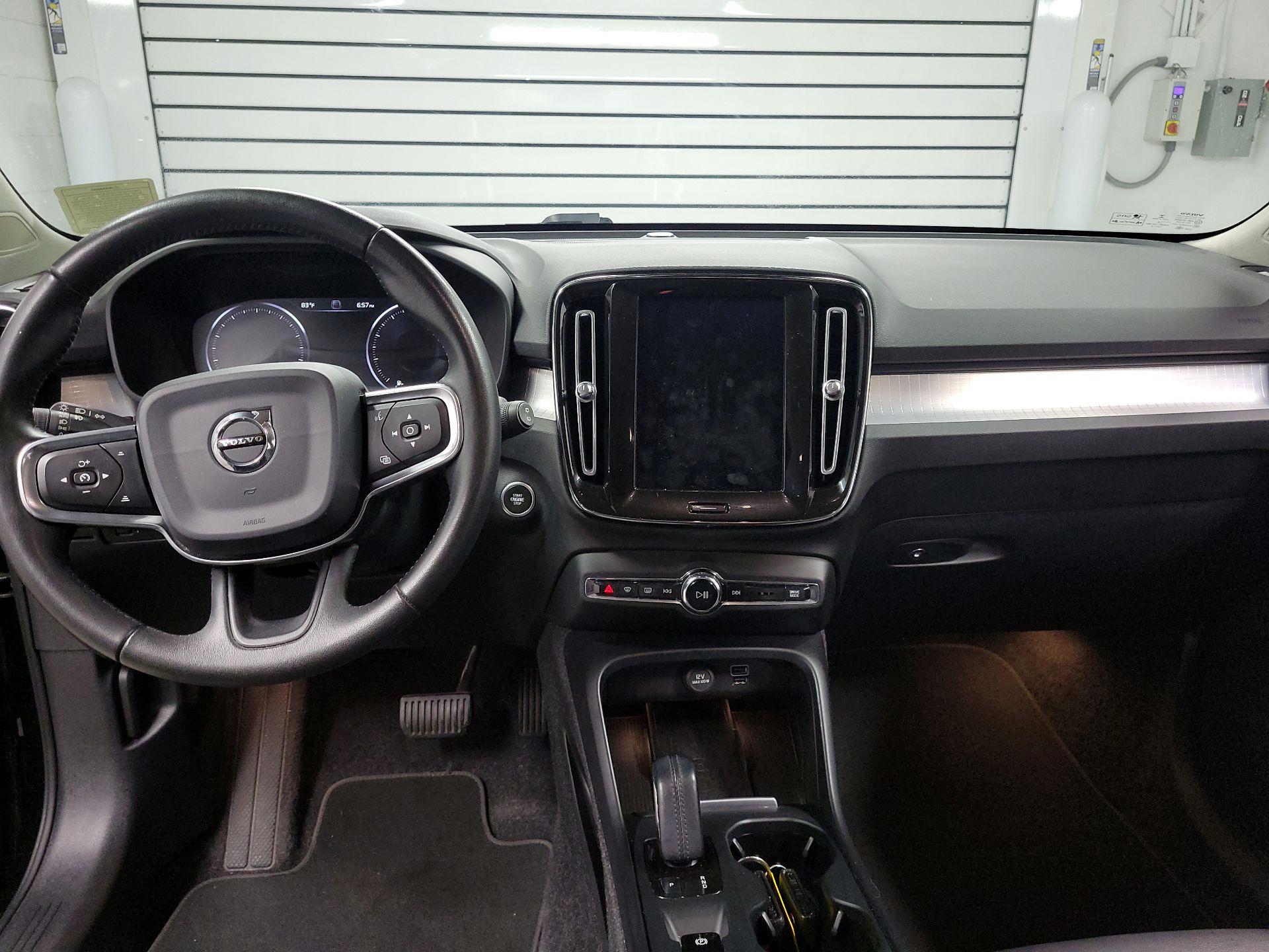 Thumbnail: 2019 Volvo XC40 - 9