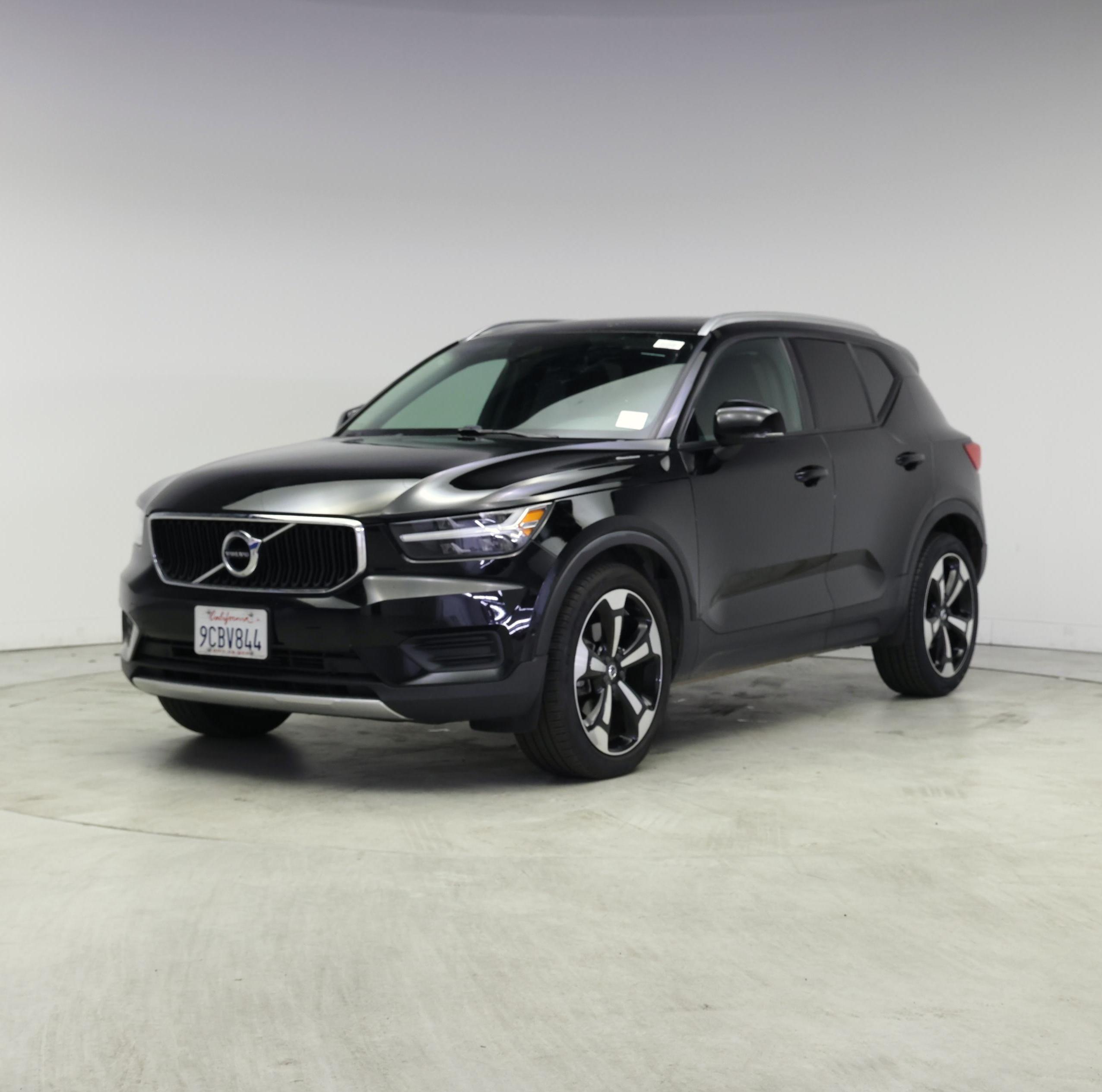 Thumbnail: 2019 Volvo XC40 - 4