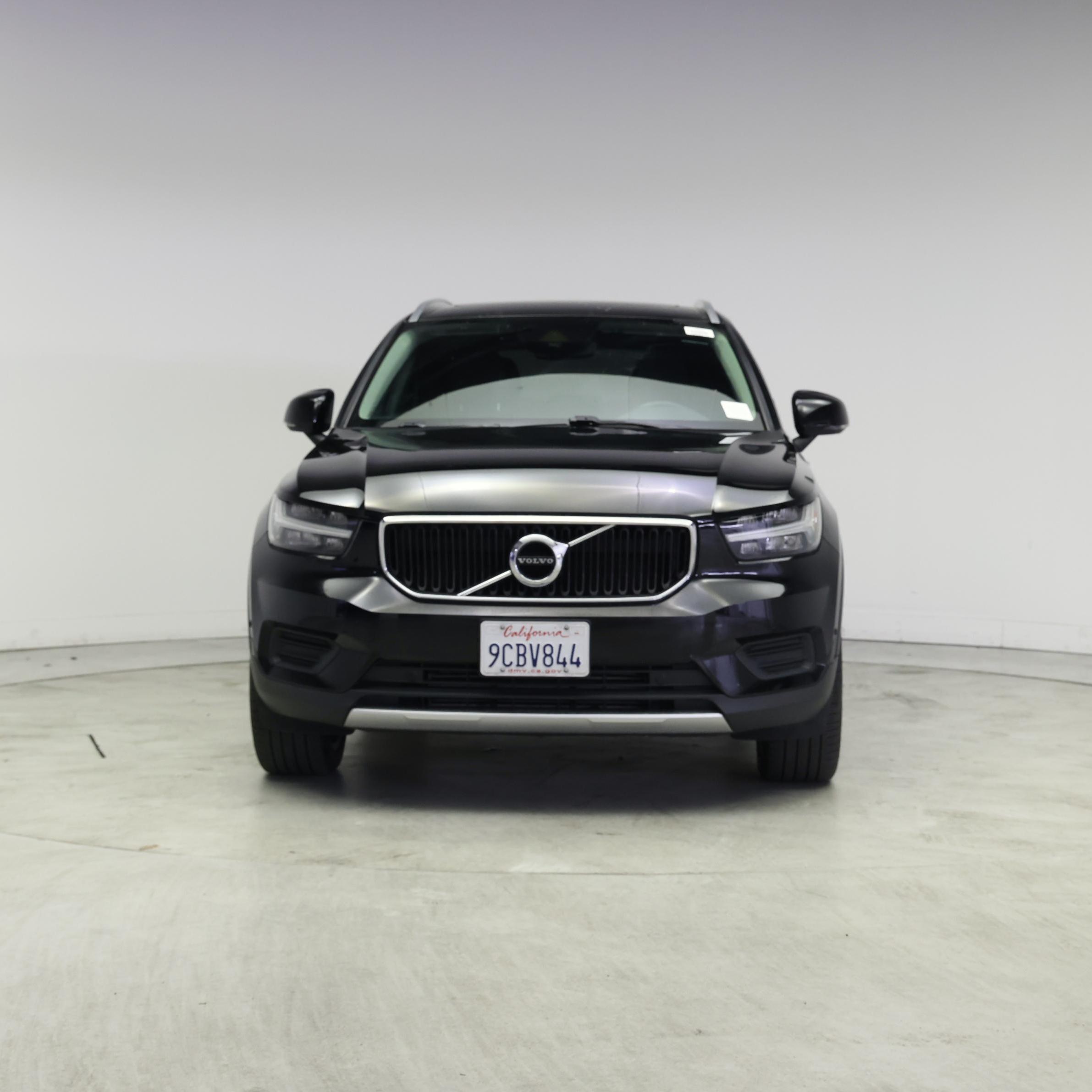 Thumbnail: 2019 Volvo XC40 - 5
