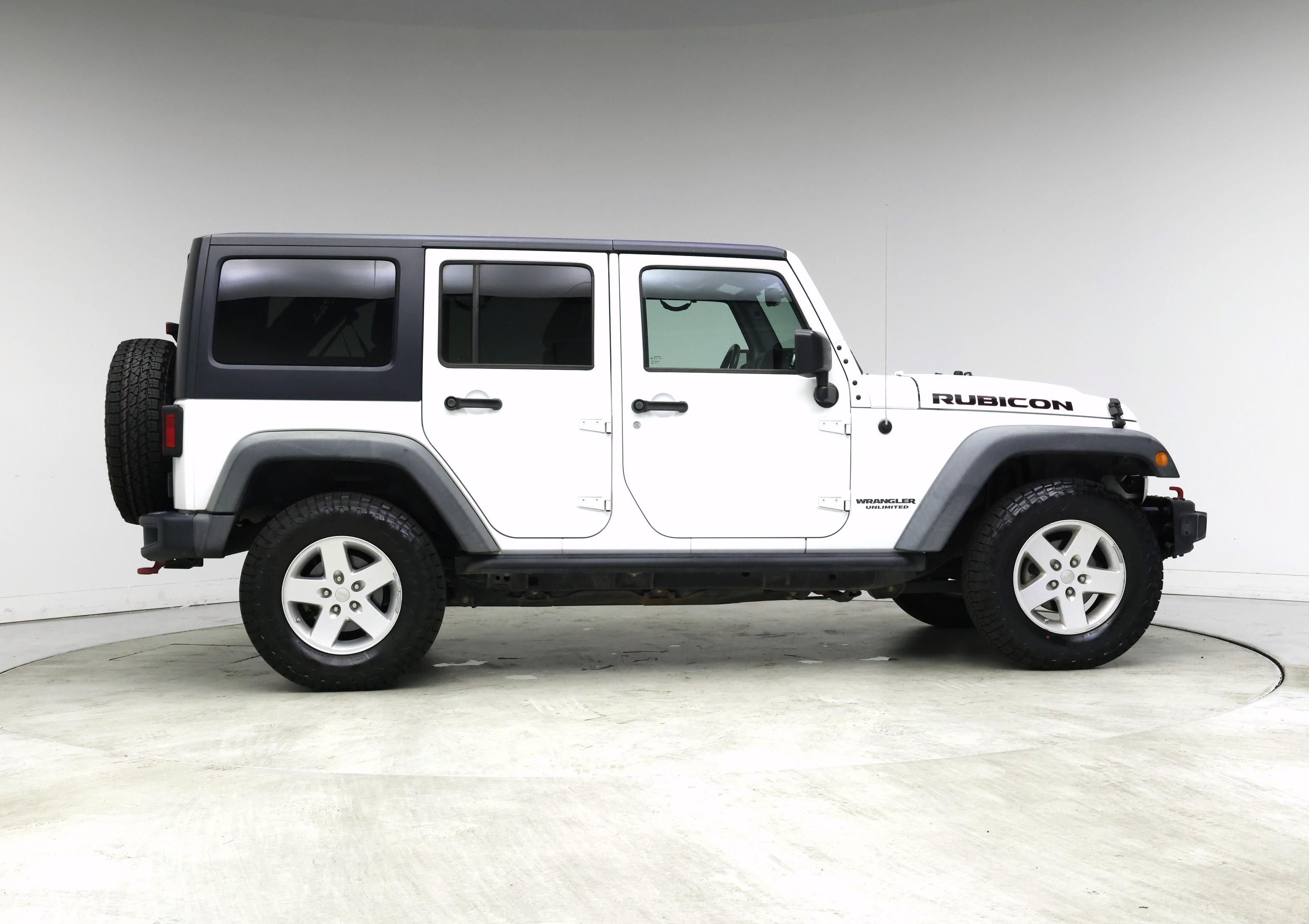 Thumbnail: 2017 Jeep Wrangler - 7