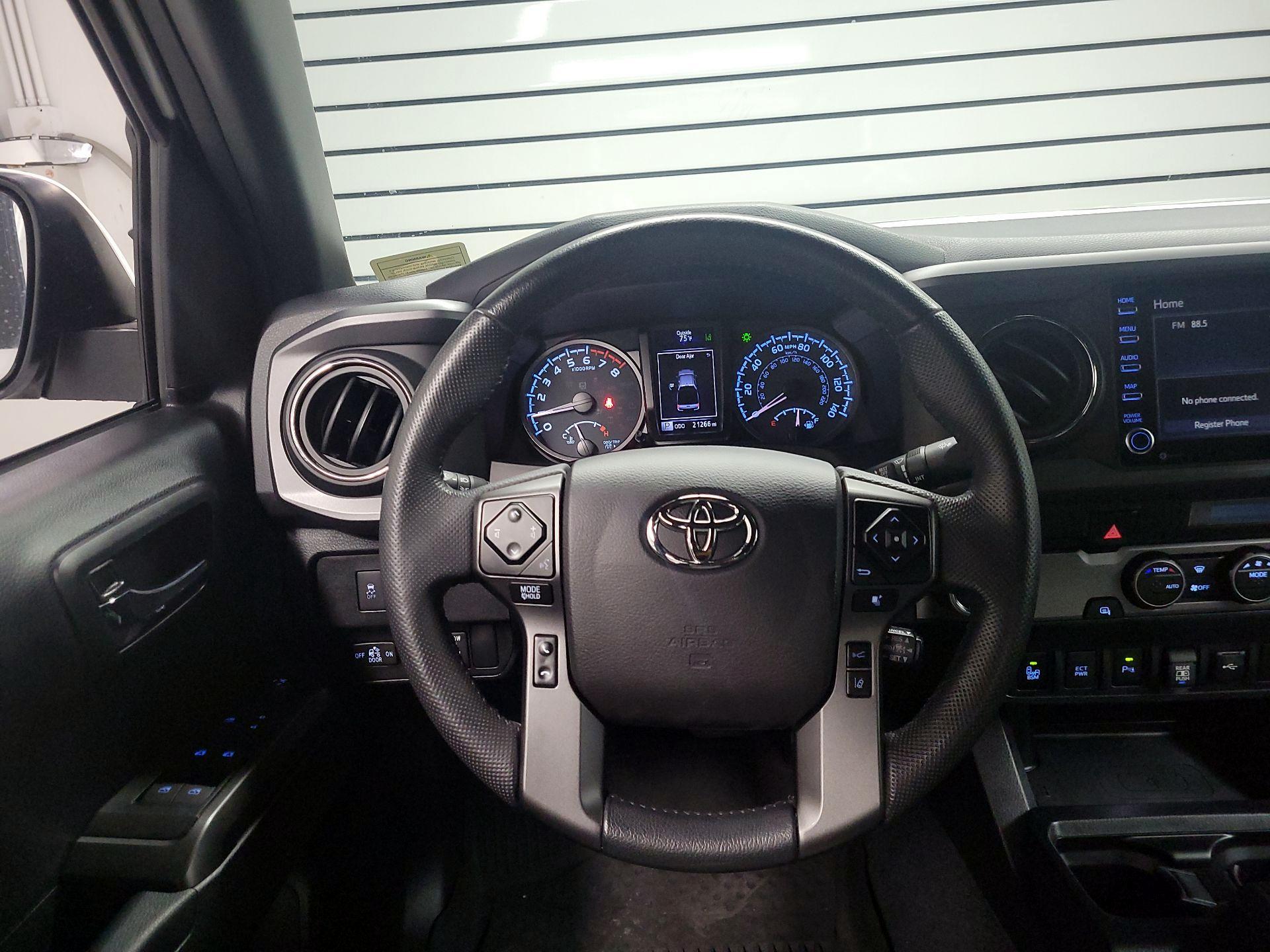 Thumbnail: 2021 Toyota Tacoma - 10