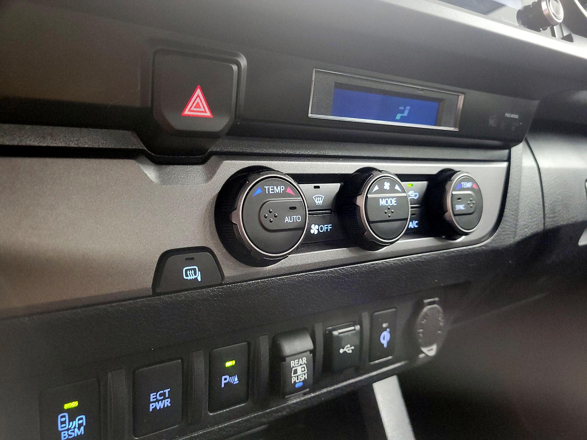Thumbnail: 2021 Toyota Tacoma - 16