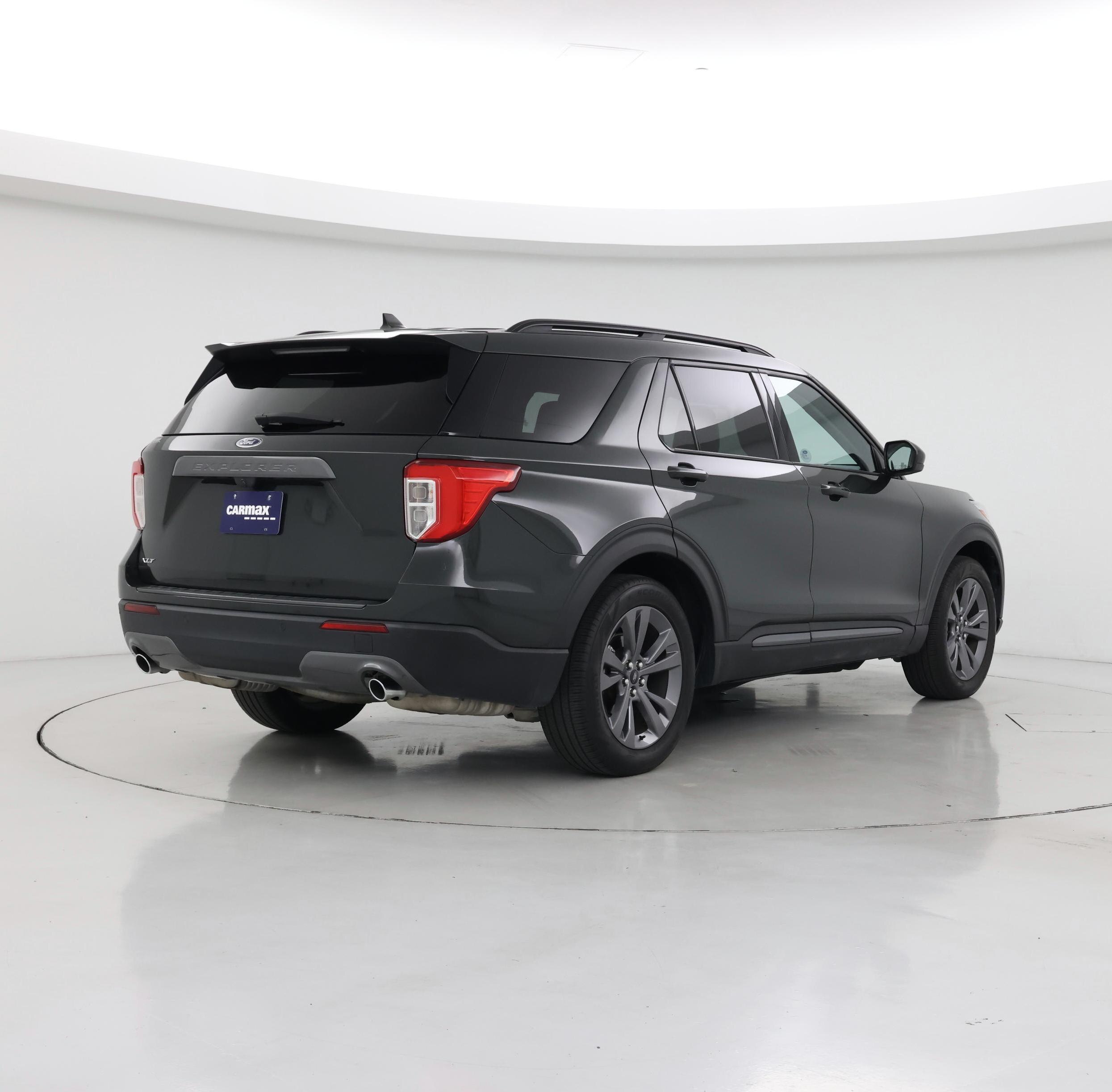 Thumbnail: 2023 Ford Explorer - 8