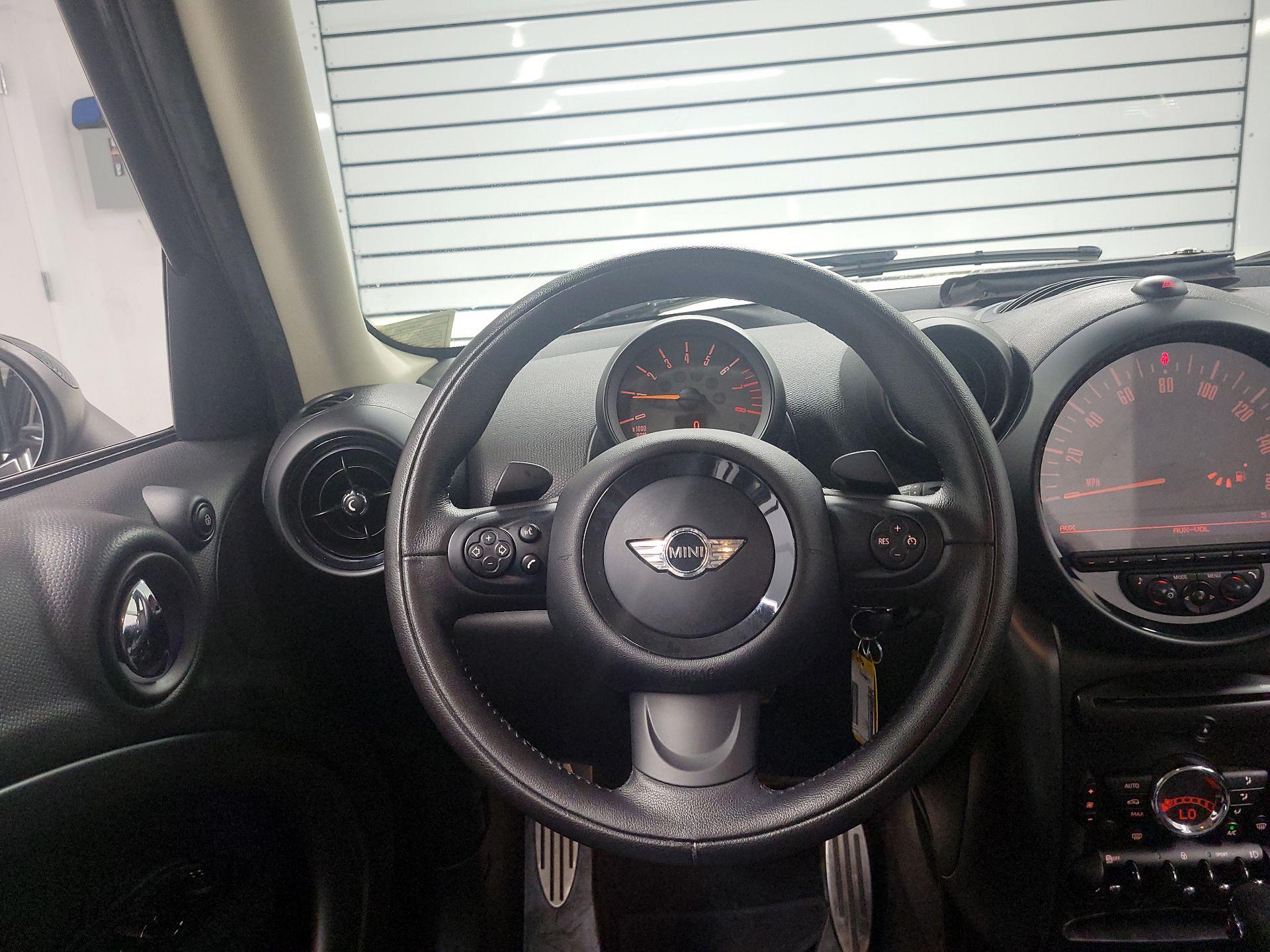 Thumbnail: 2015 MINI Cooper Countryman - 10