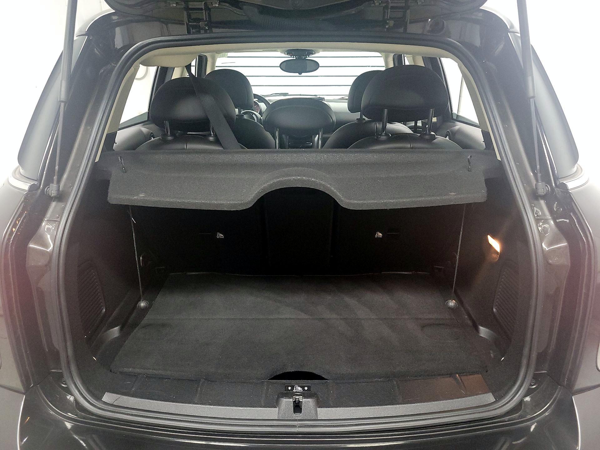 Thumbnail: 2015 MINI Cooper Countryman - 17
