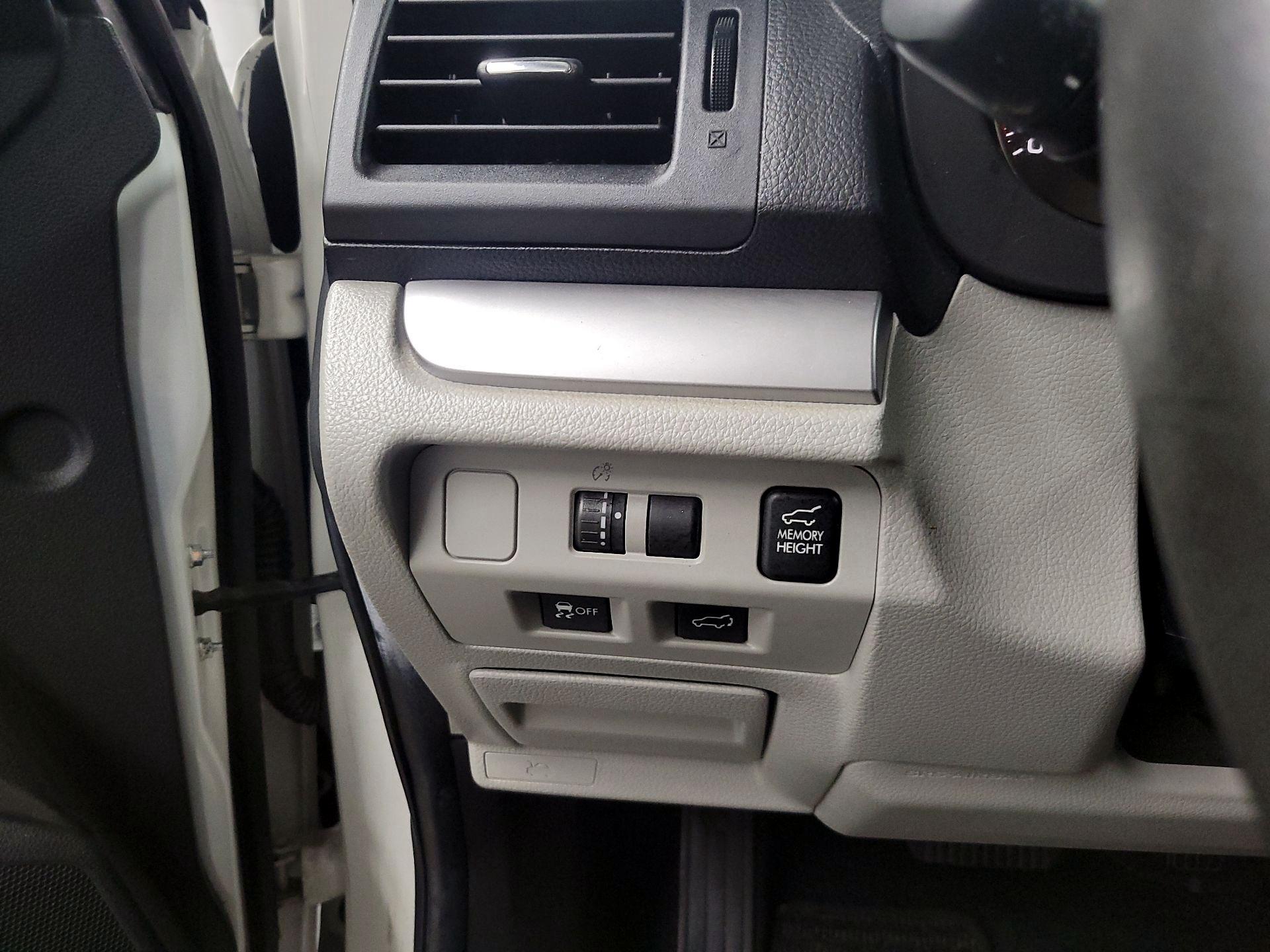 Thumbnail: 2014 Subaru Forester - 13