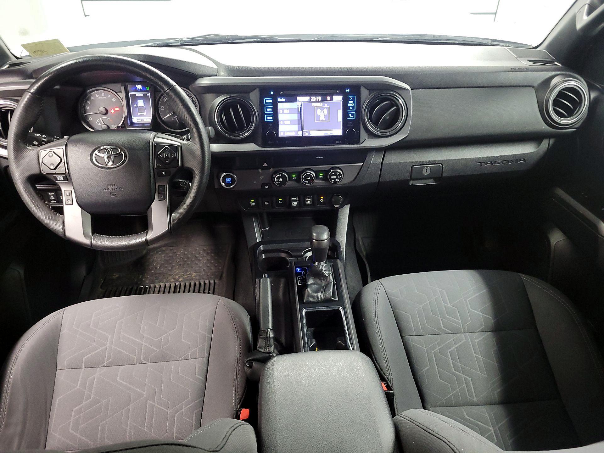 Thumbnail: 2019 Toyota Tacoma - 9