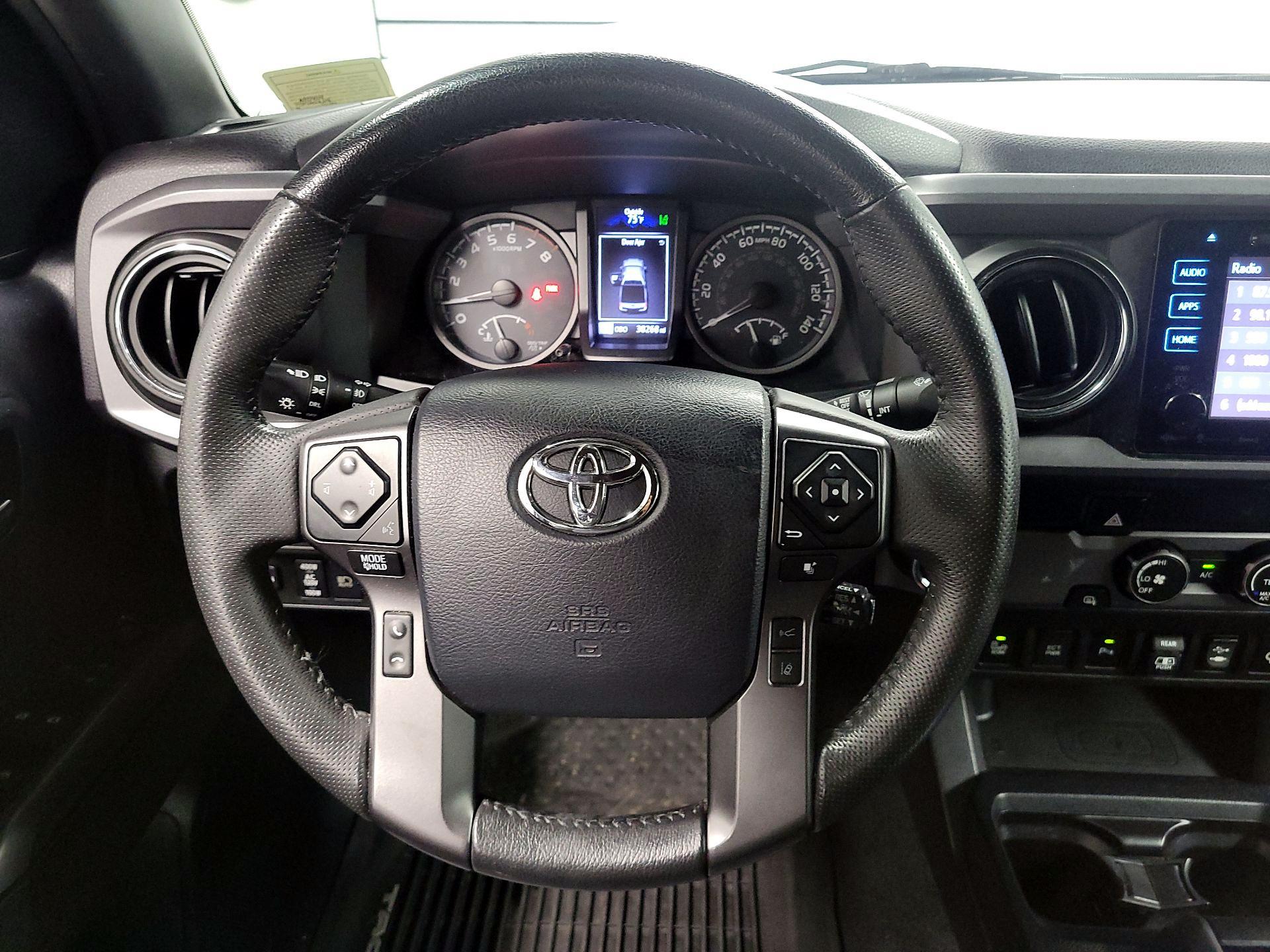 Thumbnail: 2019 Toyota Tacoma - 10