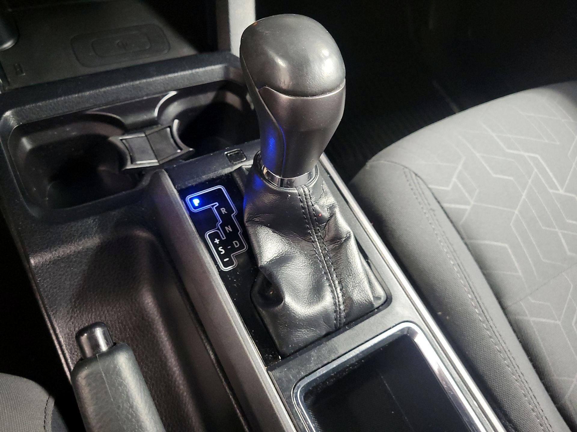 Thumbnail: 2019 Toyota Tacoma - 17