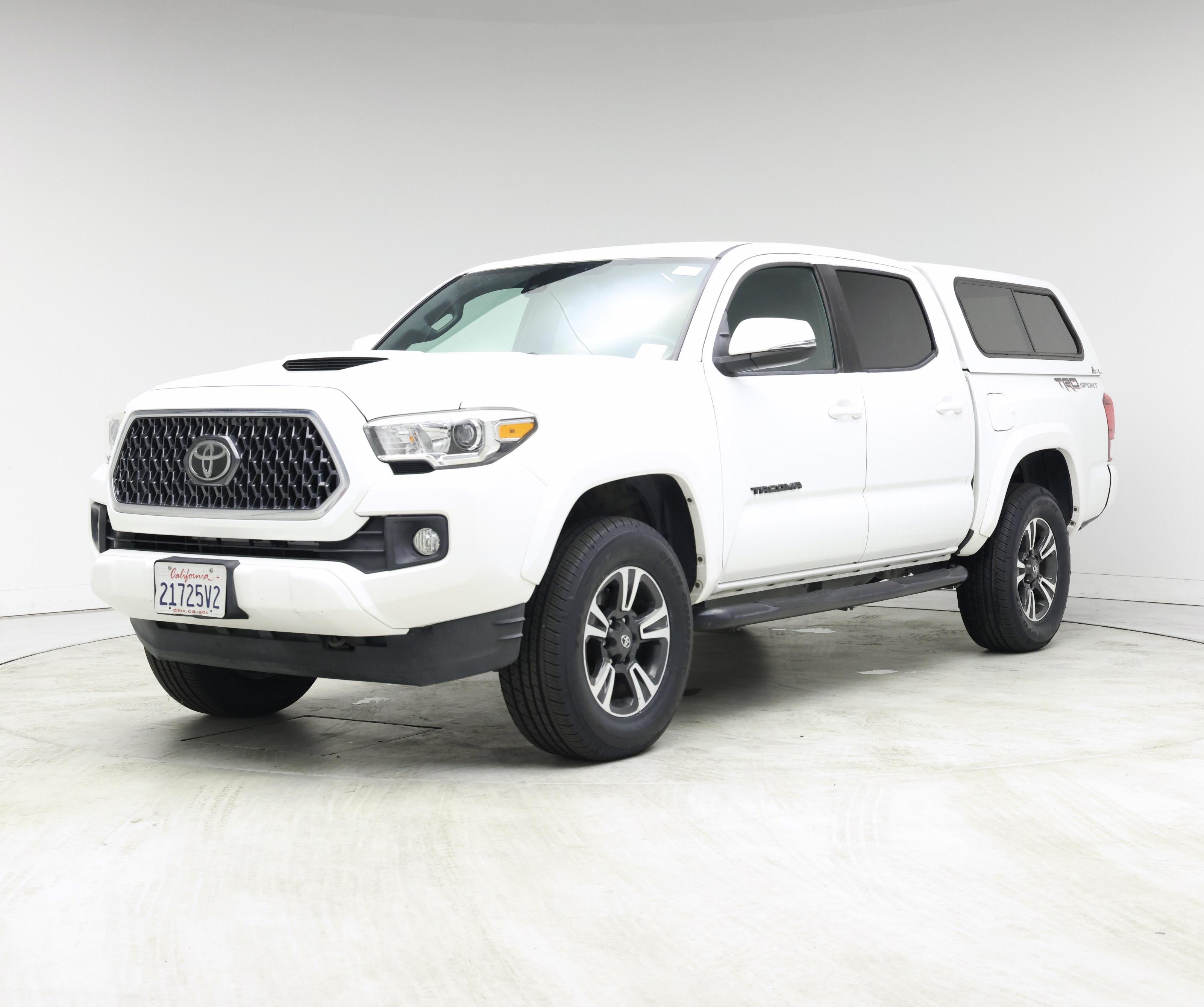 Thumbnail: 2019 Toyota Tacoma - 4