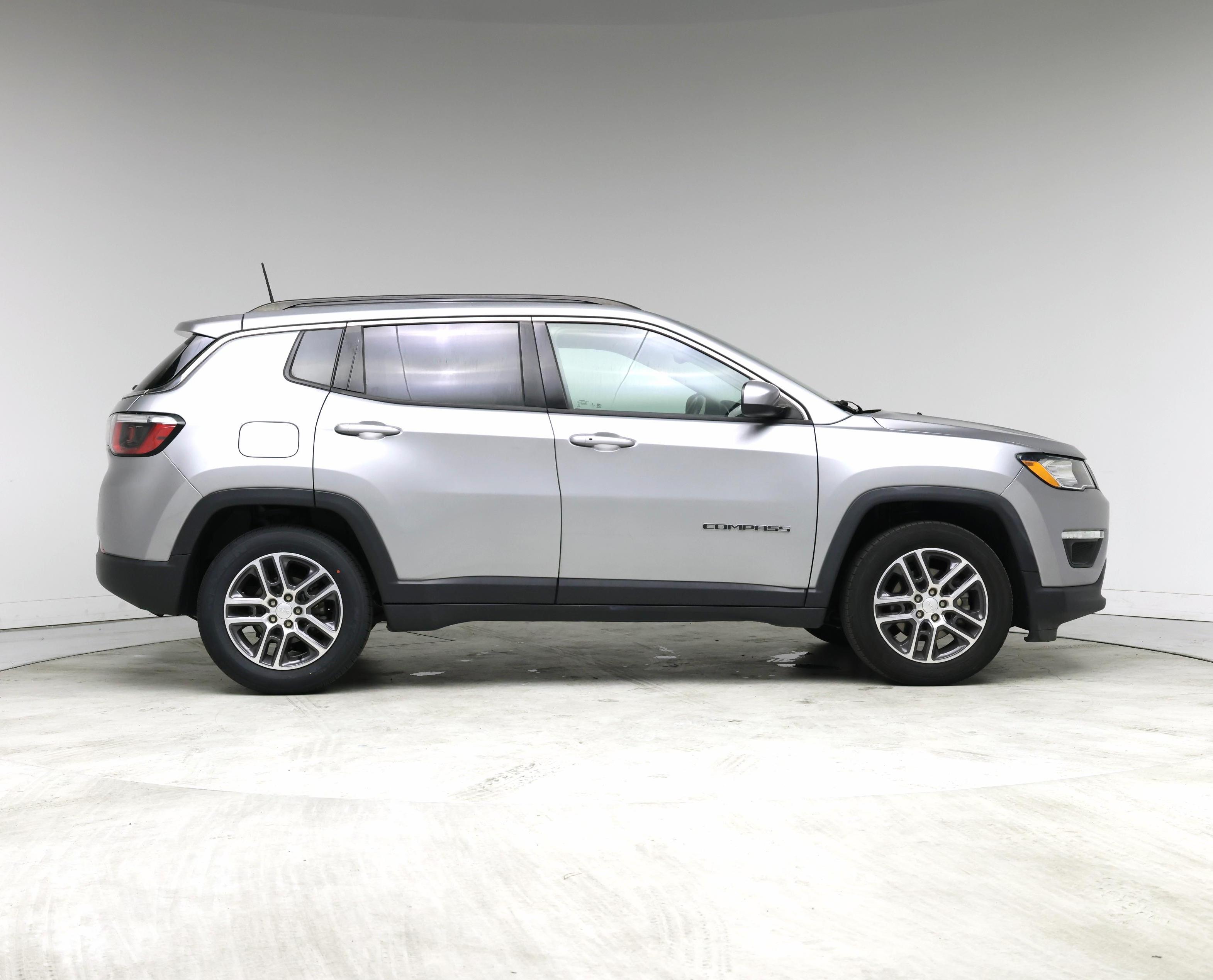 Thumbnail: 2020 Jeep Compass - 7