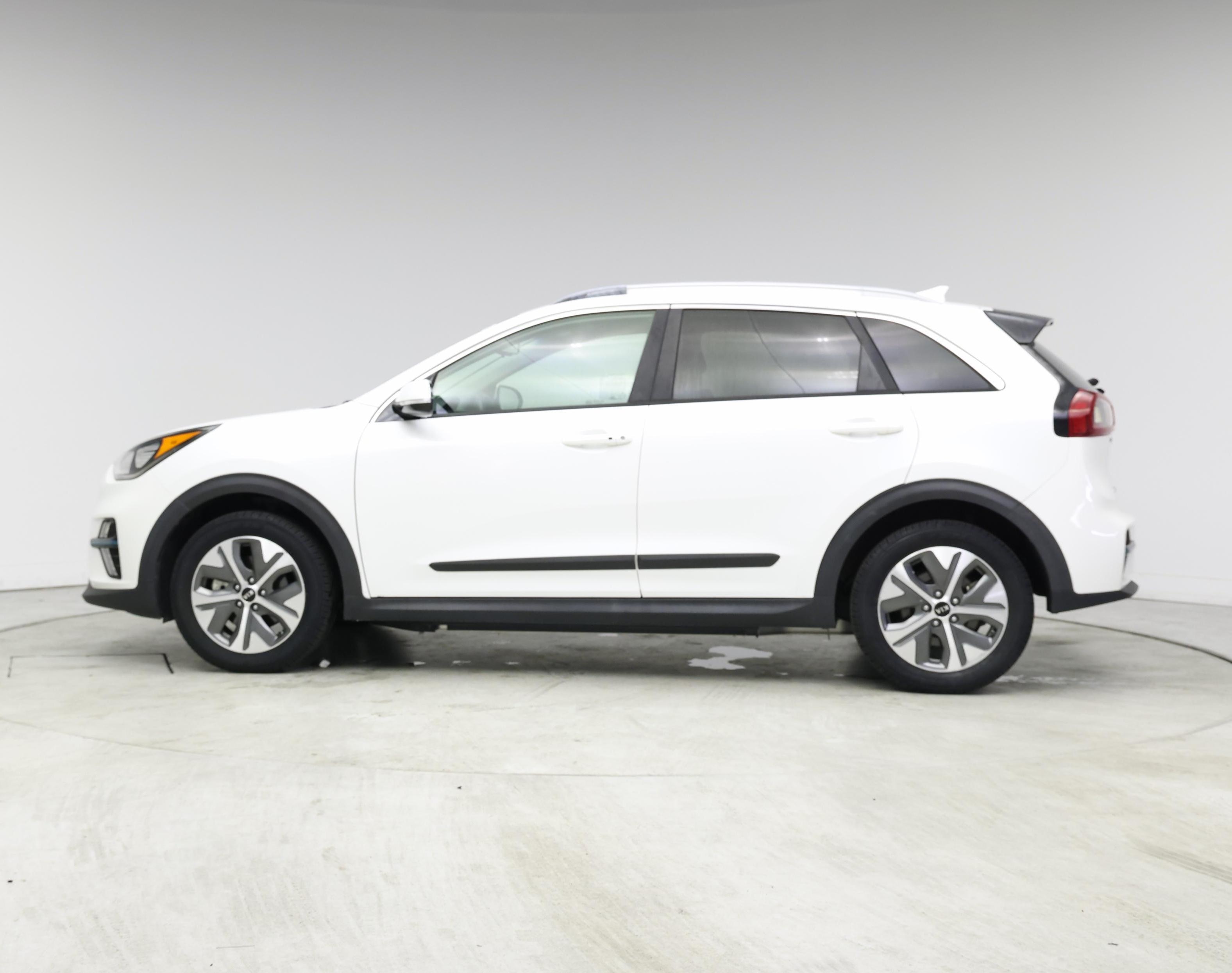 Thumbnail: 2019 Kia Niro - 3