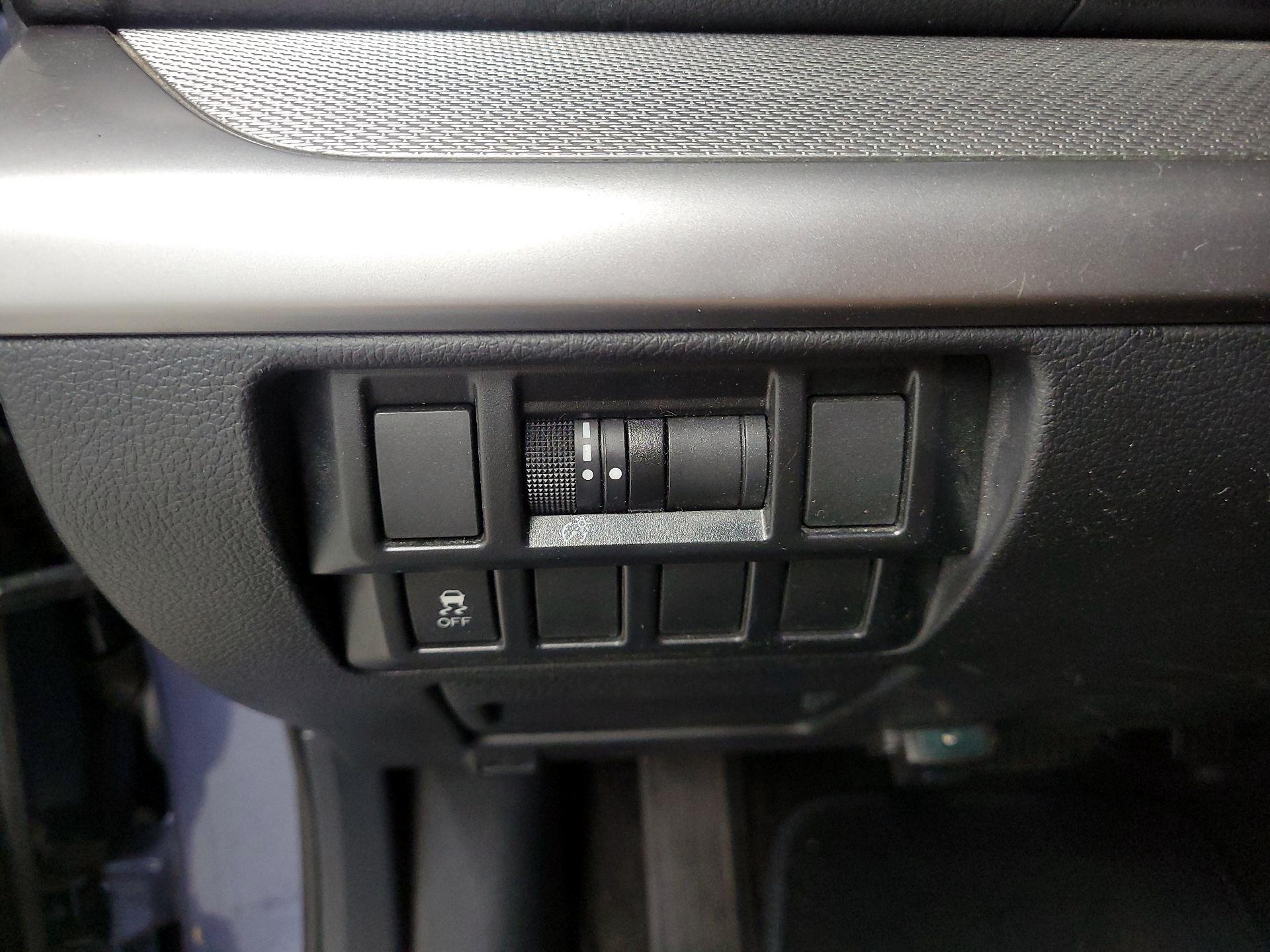 Thumbnail: 2015 Subaru Outback - 13