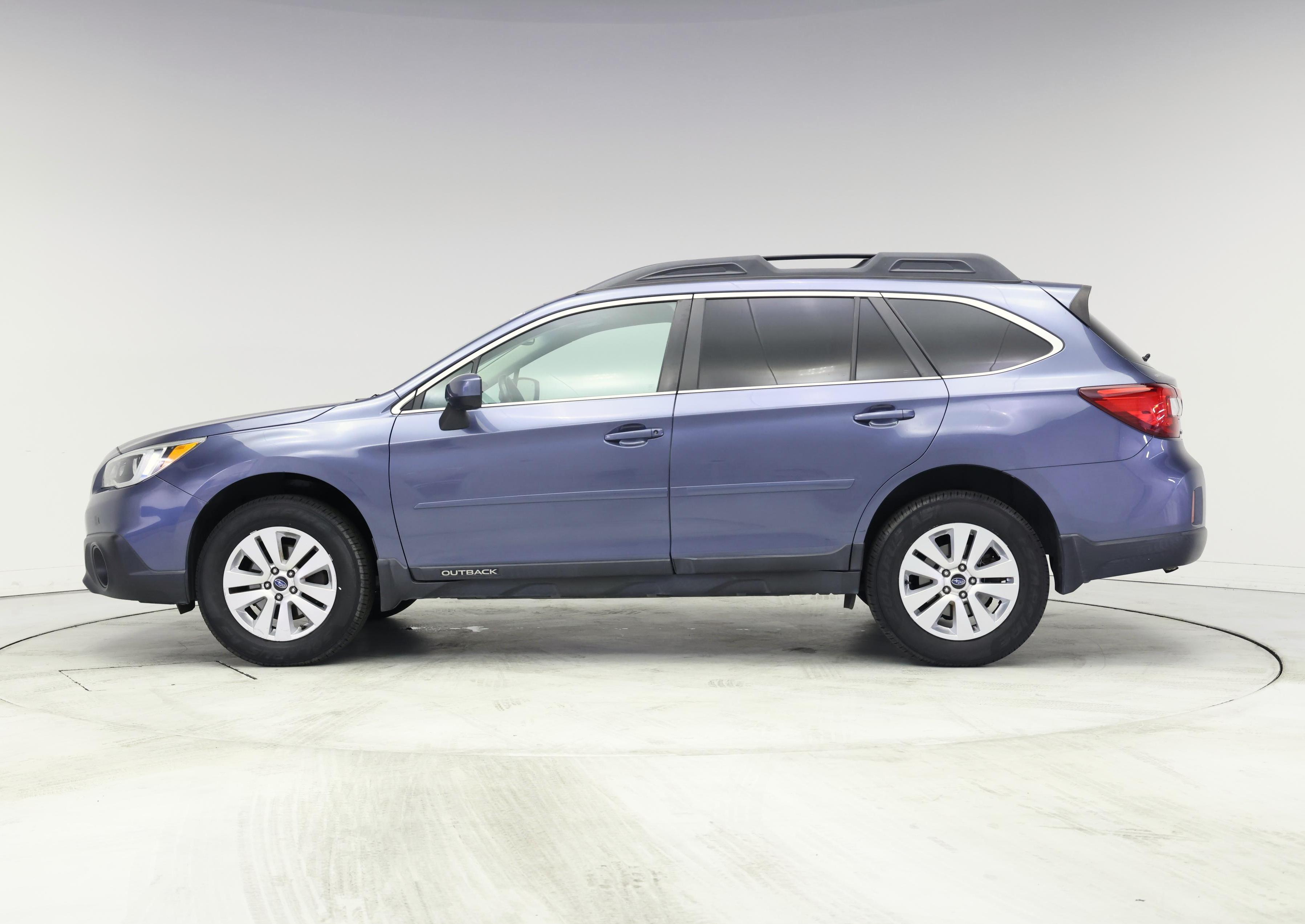 Thumbnail: 2015 Subaru Outback - 3