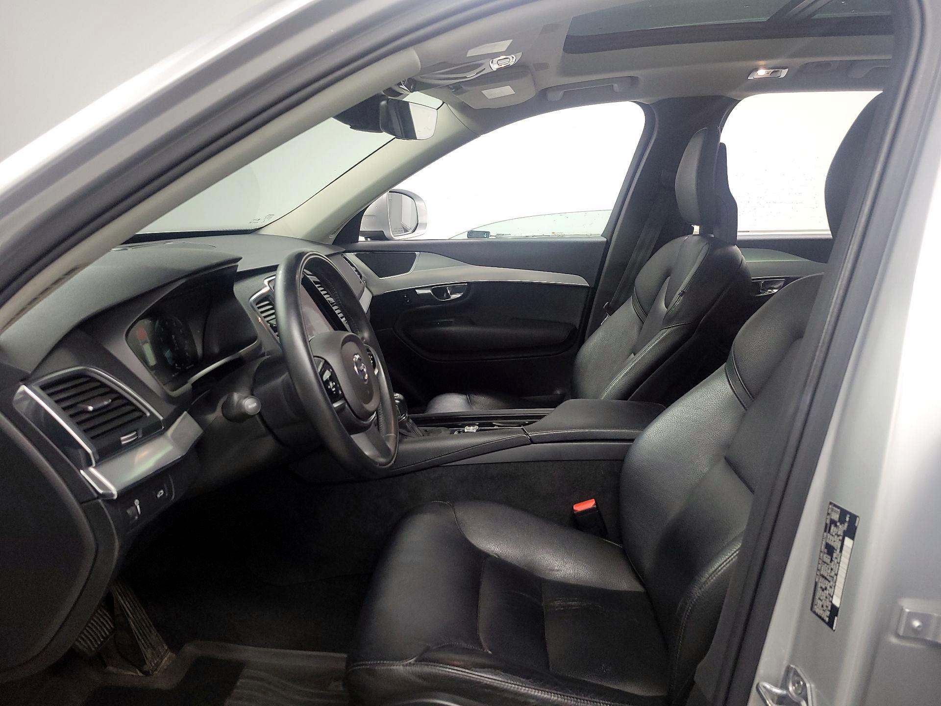 Thumbnail: 2016 Volvo XC90 - 11