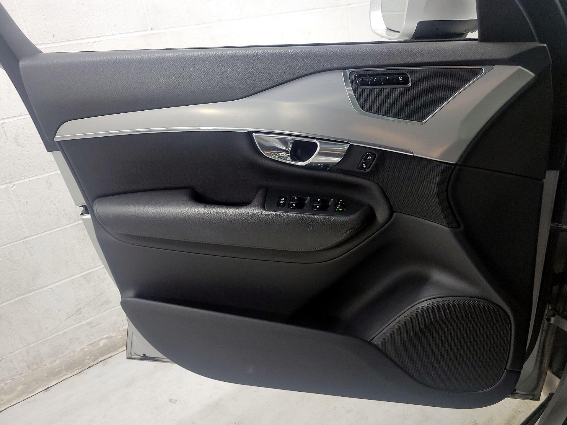 Thumbnail: 2016 Volvo XC90 - 12