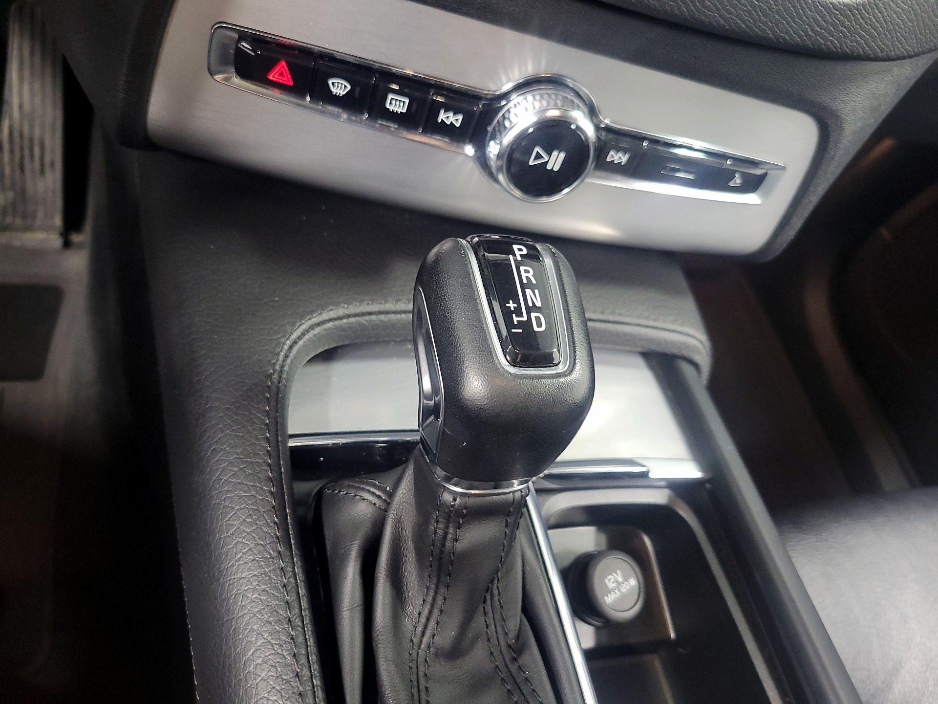 Thumbnail: 2016 Volvo XC90 - 16