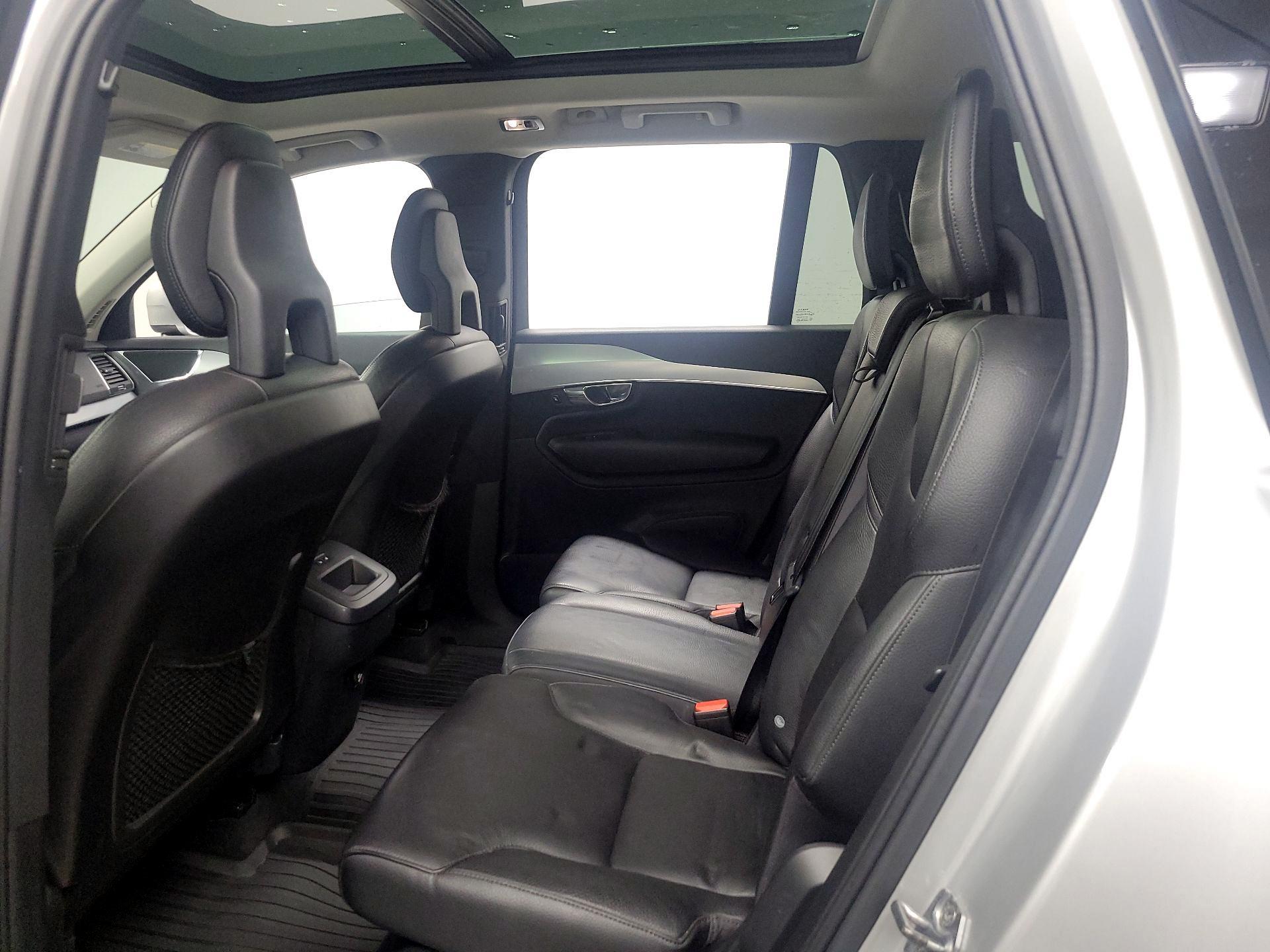 Thumbnail: 2016 Volvo XC90 - 17