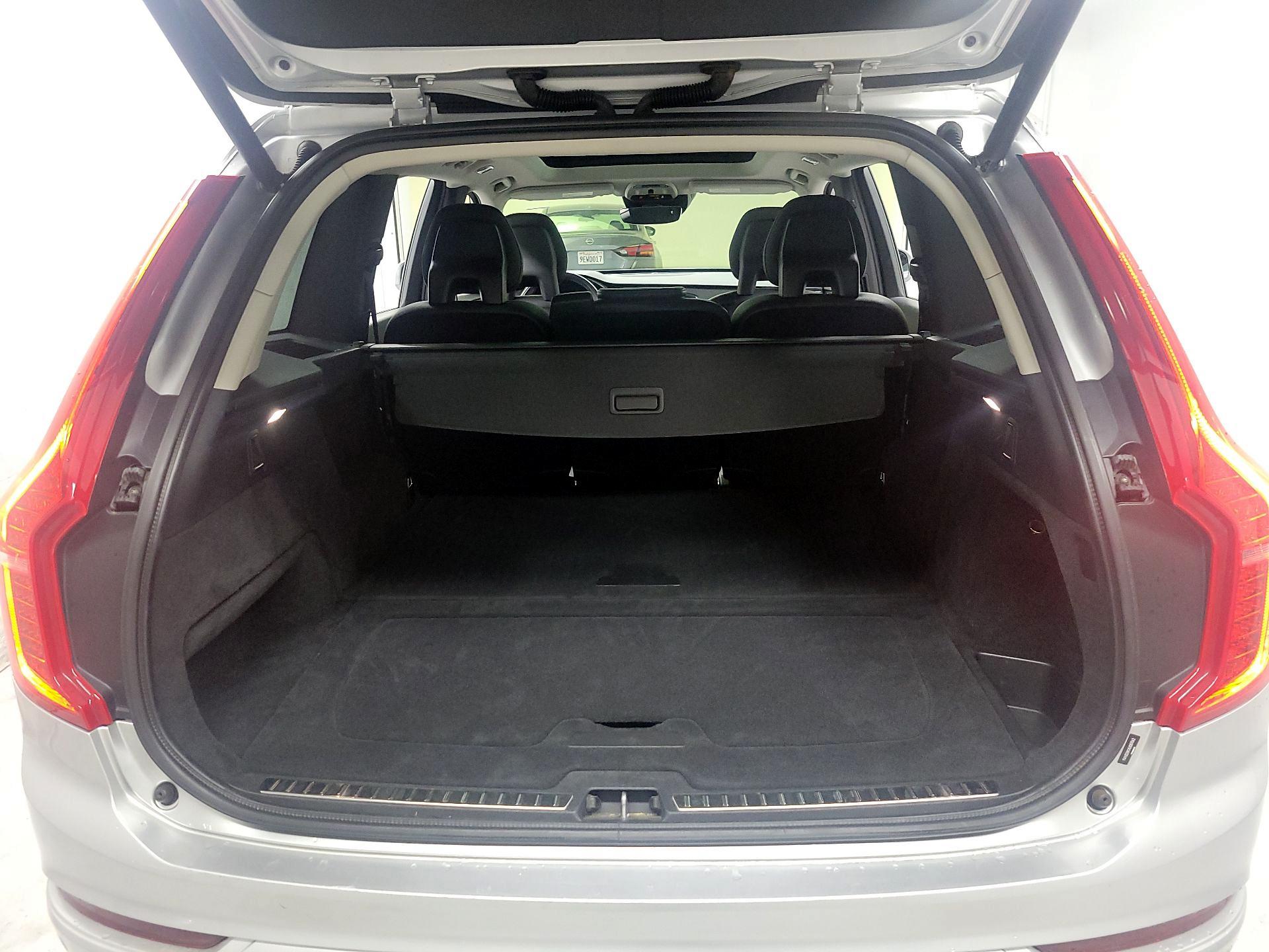 Thumbnail: 2016 Volvo XC90 - 18