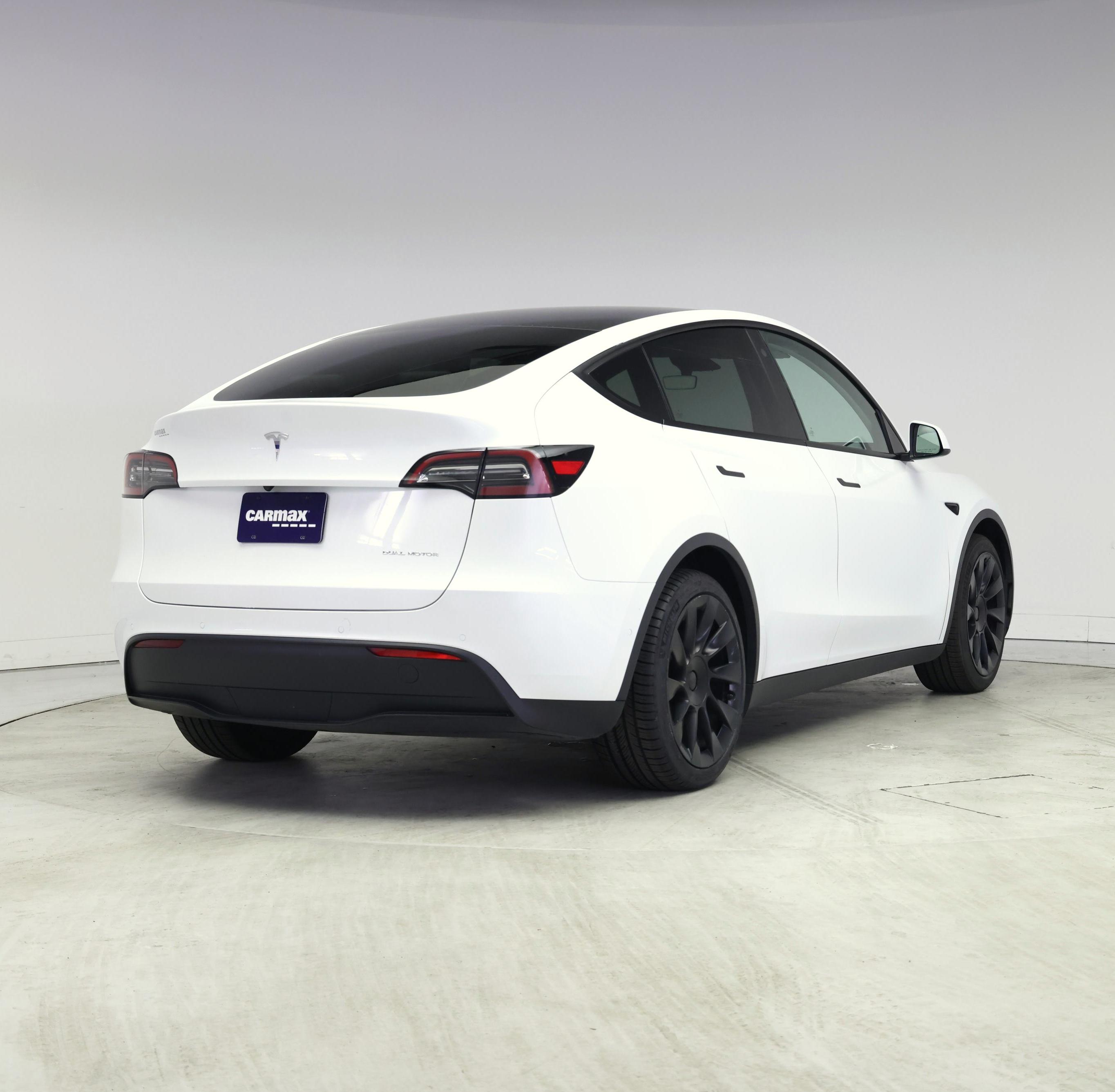 Thumbnail: 2022 Tesla Model Y - 8
