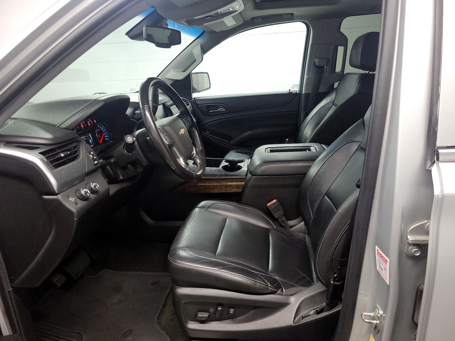 Thumbnail: 2018 Chevrolet Suburban - 11