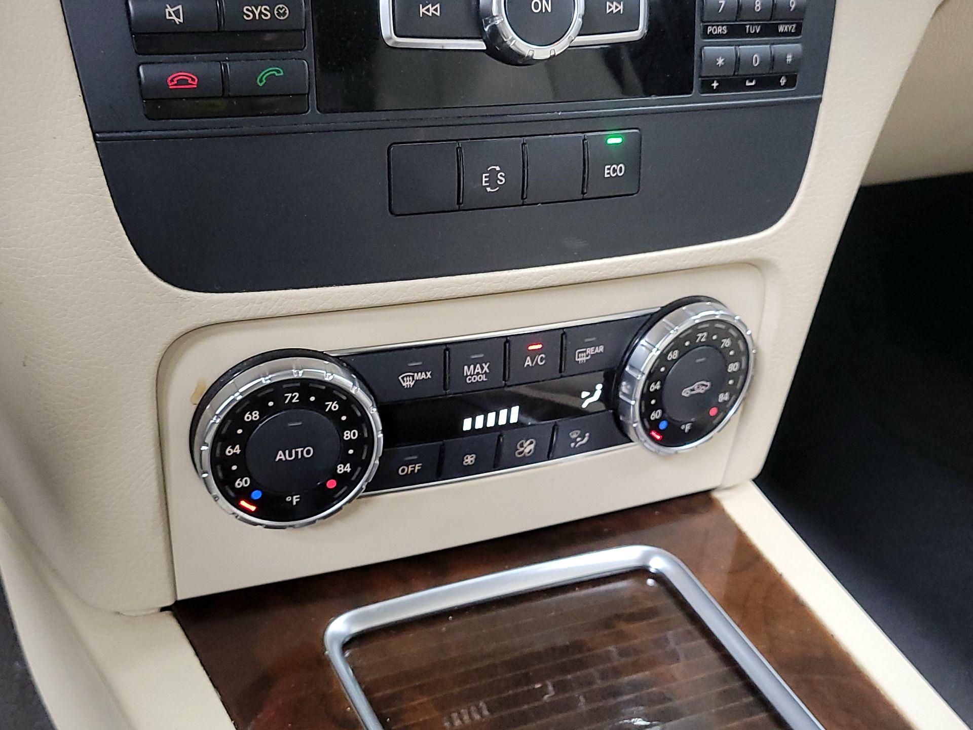Thumbnail: 2014 Mercedes-Benz GLK - 16