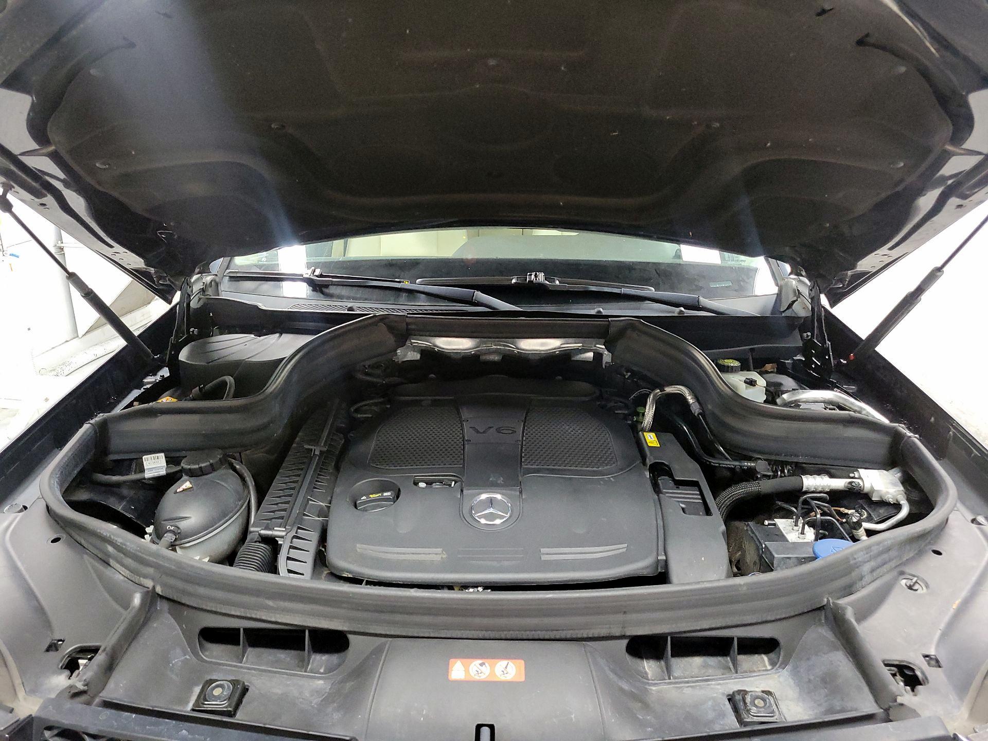 Thumbnail: 2014 Mercedes-Benz GLK - 20